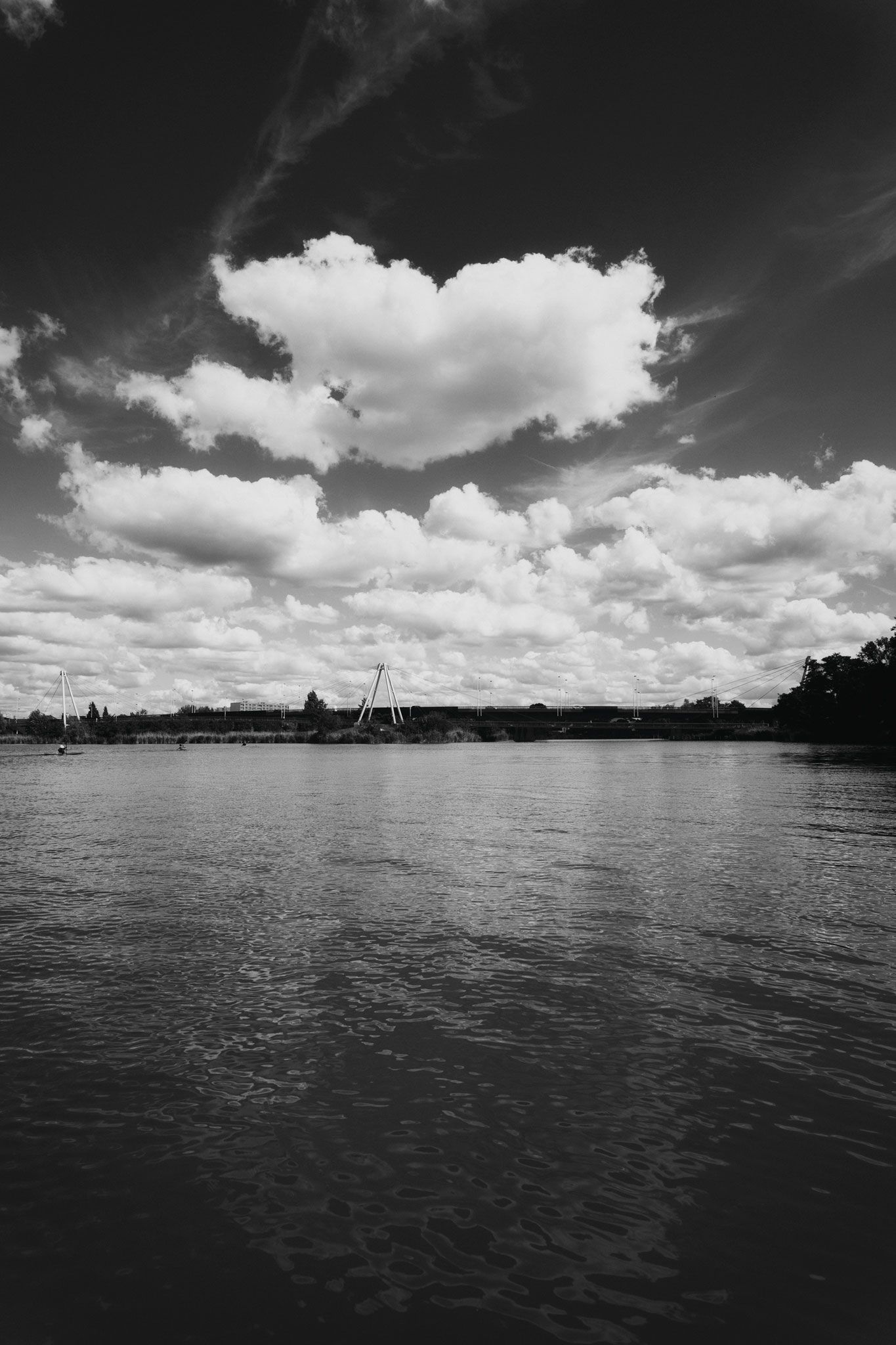 Paysage immortalisé, ambiance graphique, lumière contrastée / Nancy