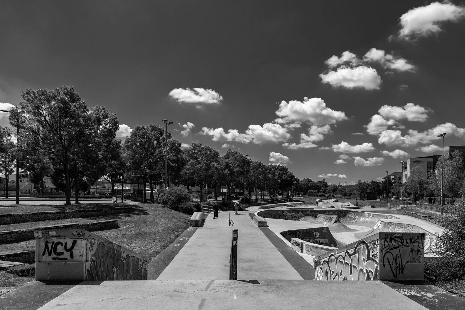 Paysage immortalisé, ambiance graphique, lumière contrastée / Nancy