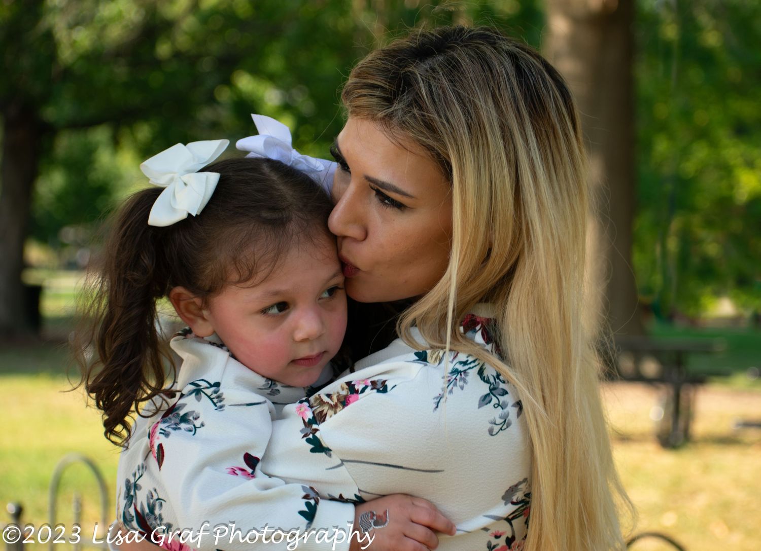 A St. Louis City photographer who focuses on Family Lifestyle and Pet Photography