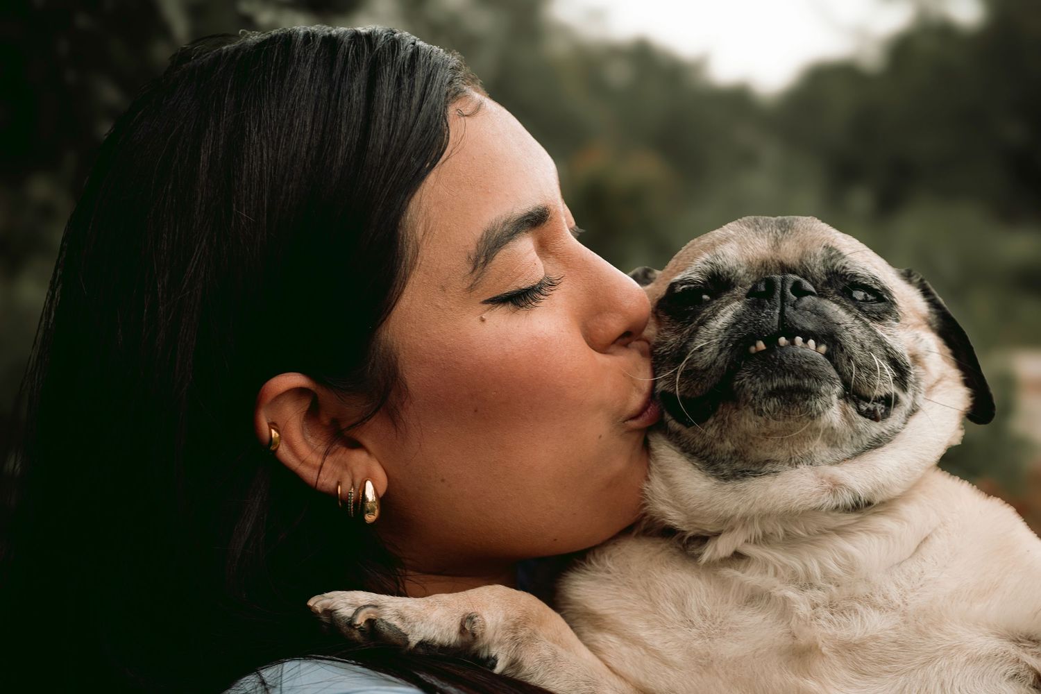 Lisa Graf Pet and Family Photography, freezing all family bonds and memories that last a lifetime.
