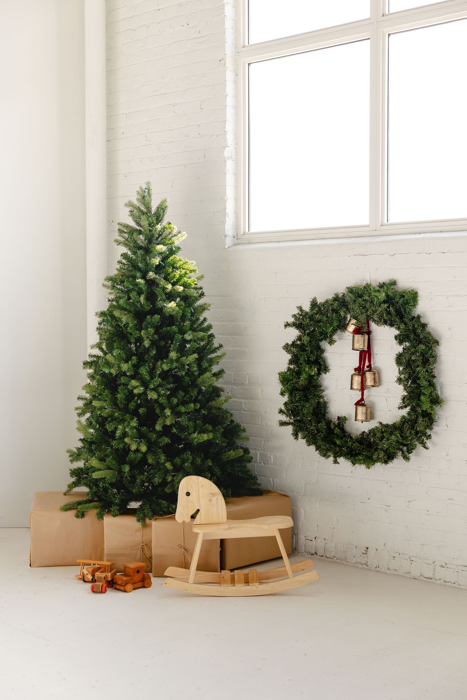 Minimalist xmas set up with brown presents