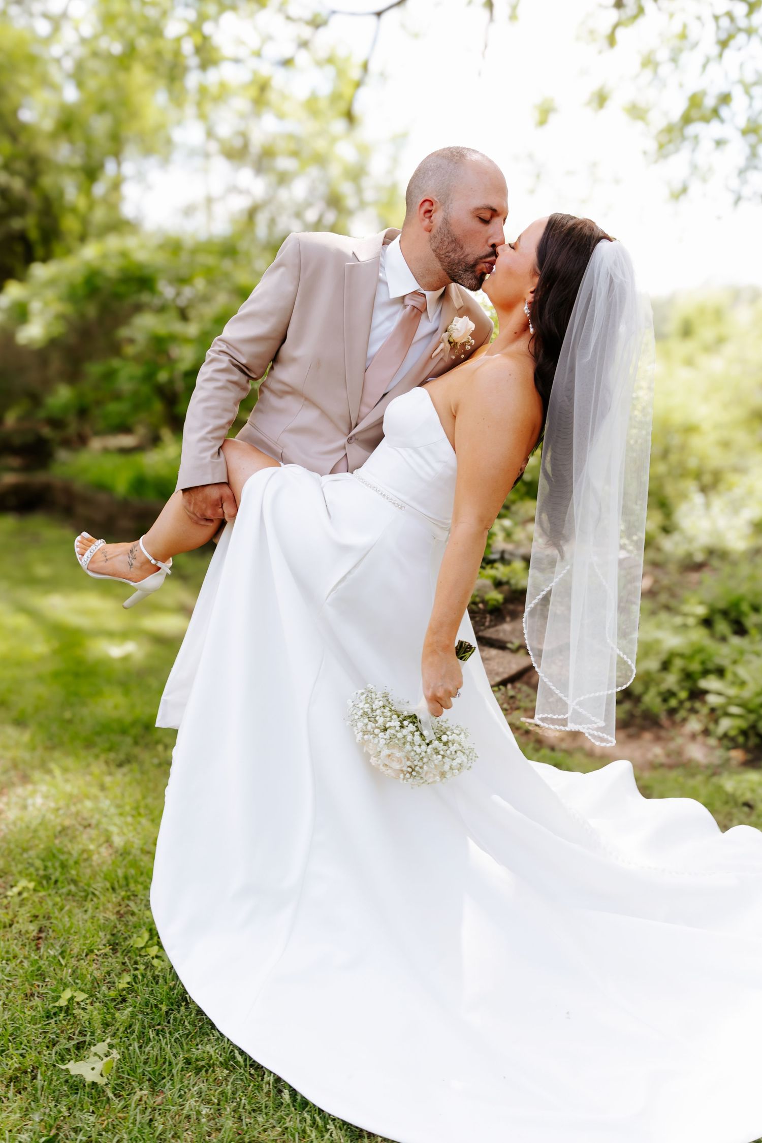 Small Wedding / Backyard wedding
