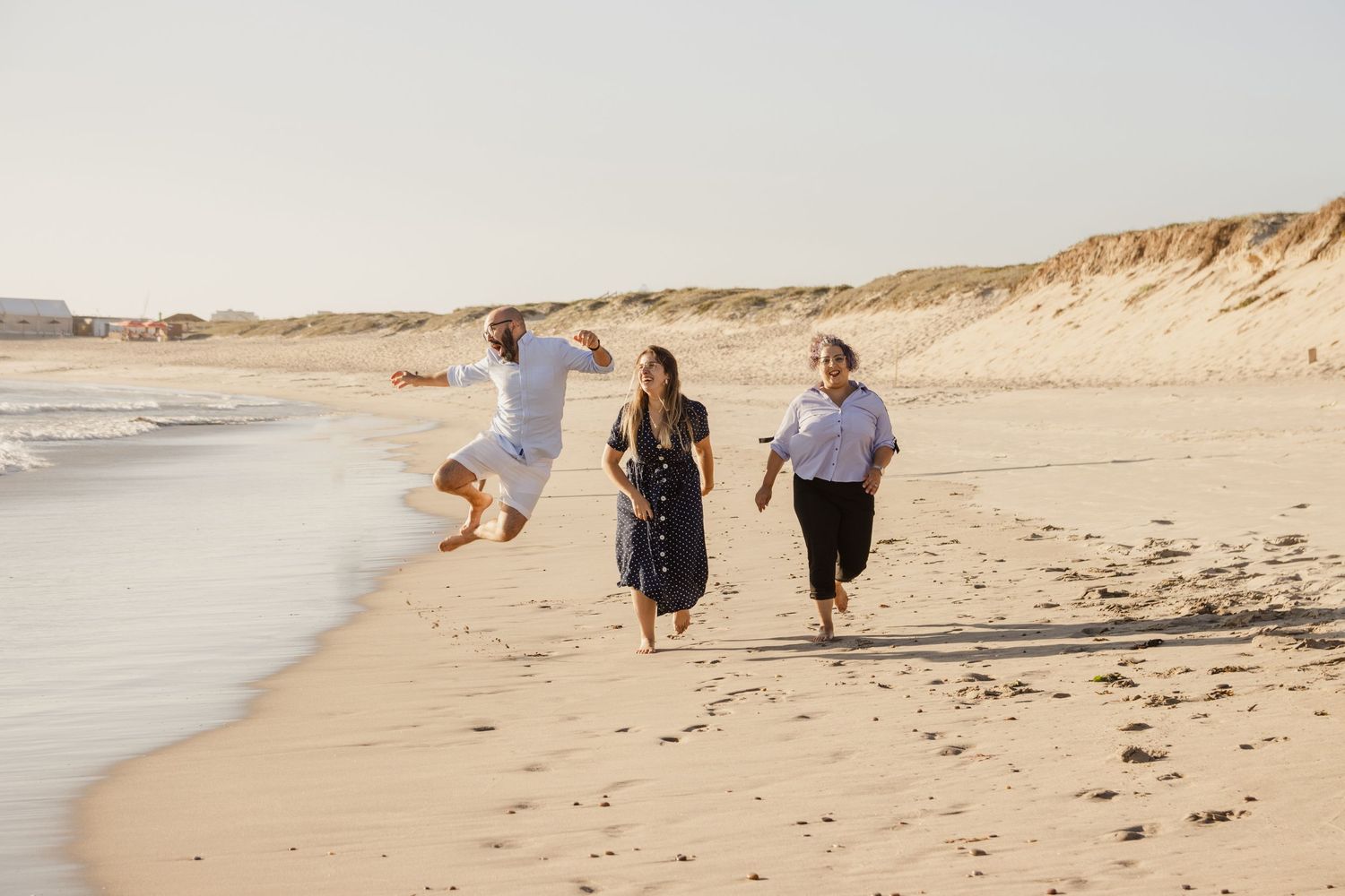 Sessão de familia descontraída na praia. Vila do Conde
