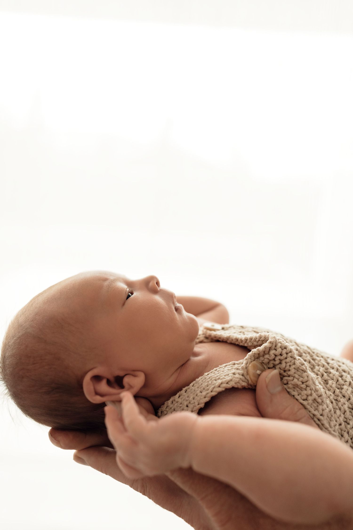 Perth Newborn Photographer, newborn snuggles, canning vale home studio photographer, sleepy newborn, posed newborn, natural light