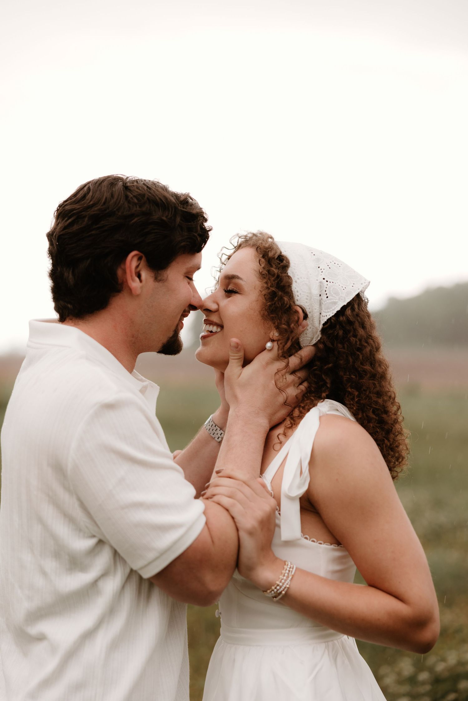 A romantic wedding photography sequence shows a couple sharing intimate kisses and tender moments in an outdoor field setting.