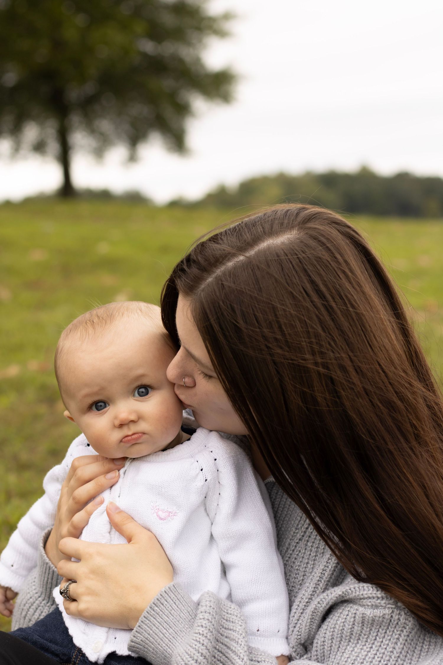 this is a mommy and me session showing the love between a mother and daughter