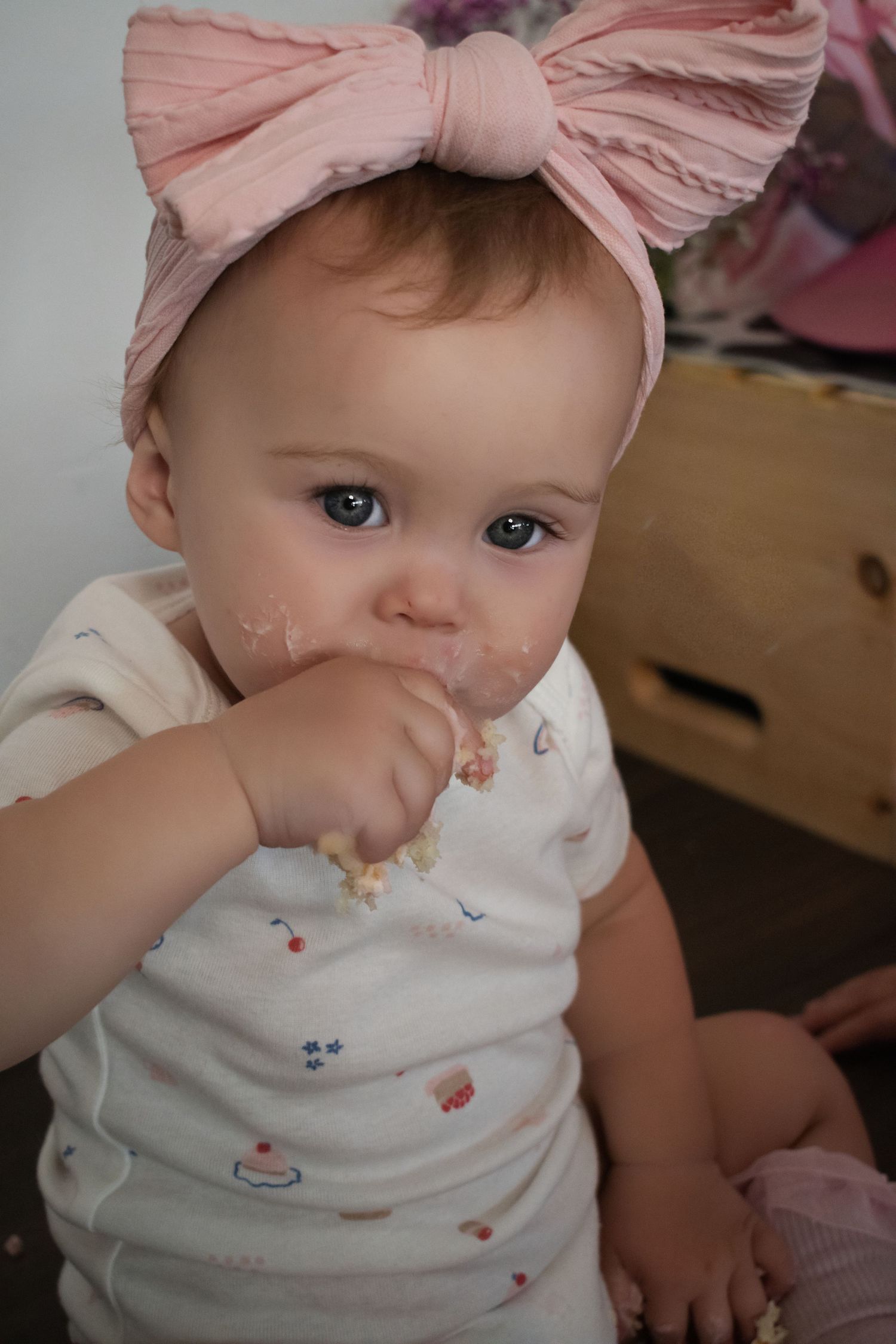 baby cakesmash 1st birthday photo