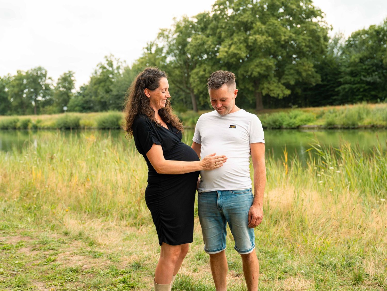 Zwangerschaps fotoshoot, zwangerschapsfotografie in Kelpen-Oler