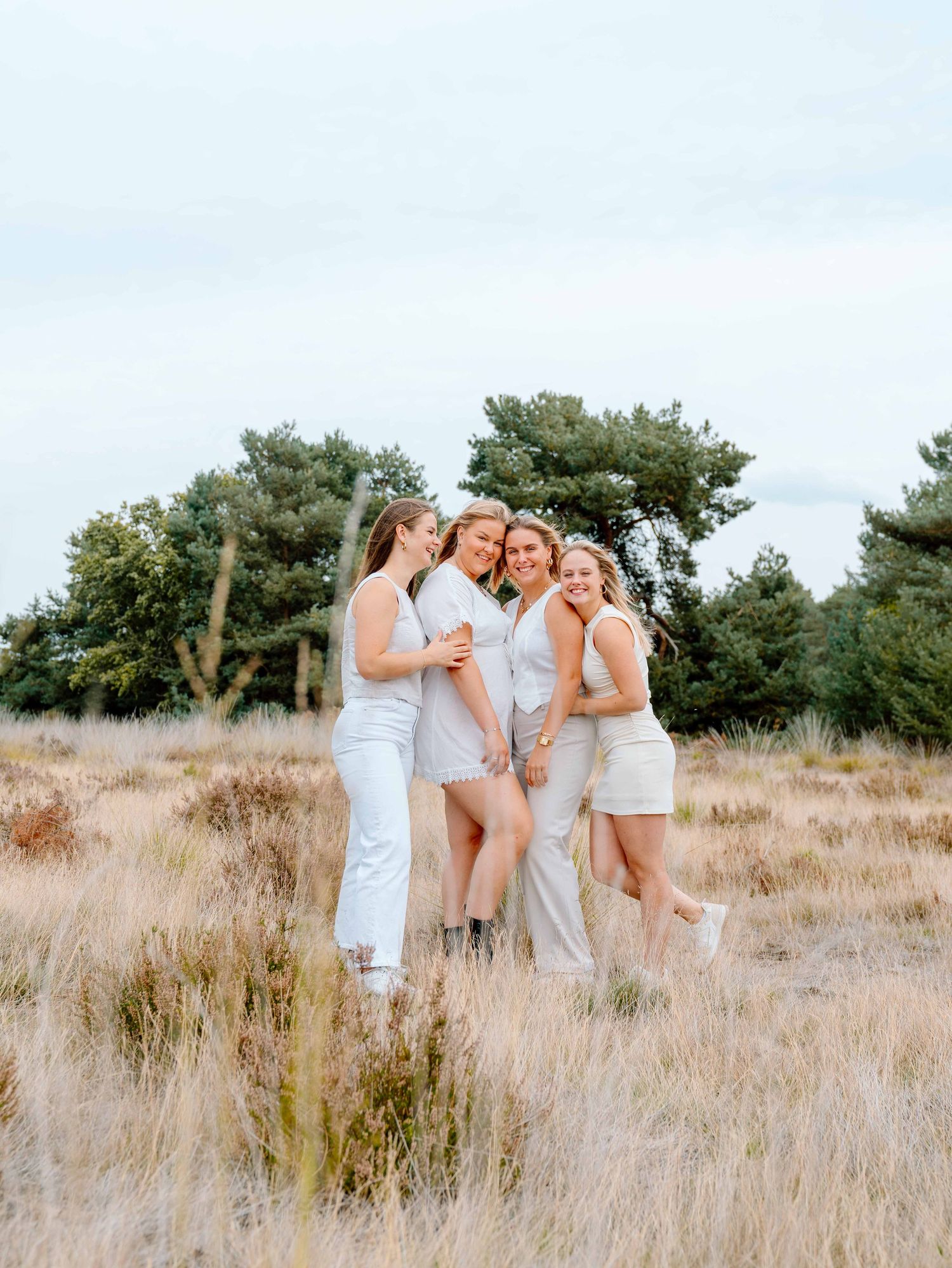 Friends fotoshoot bij Urnenvelden in Weert