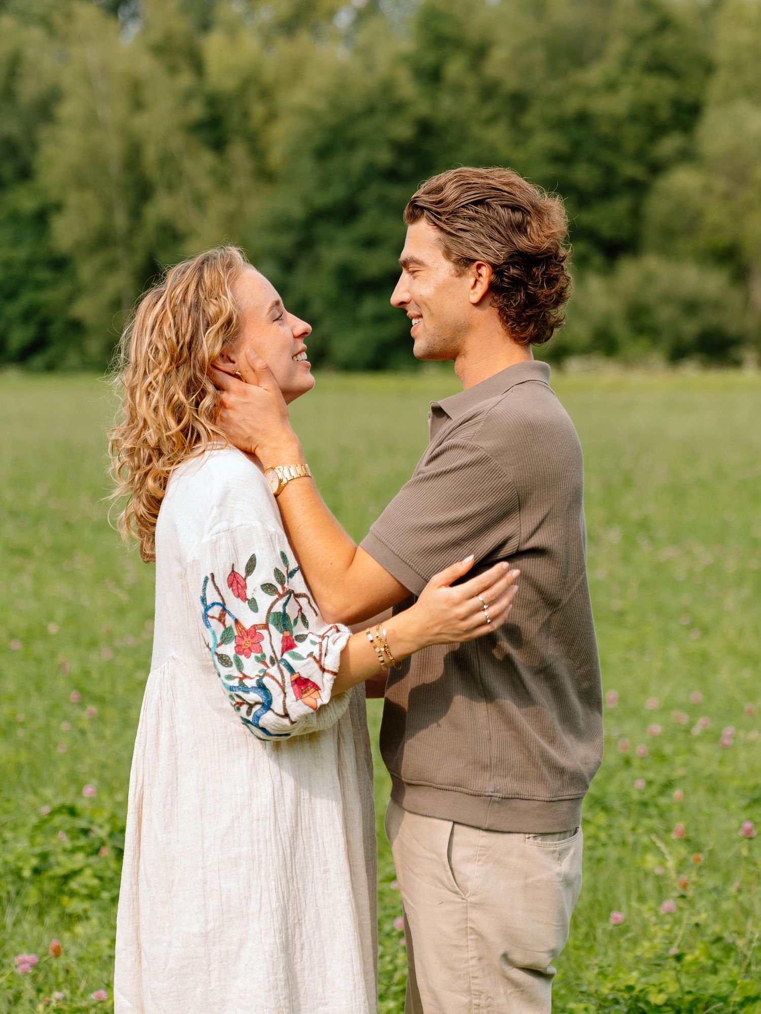 Couple fotoshoot bij Urnenvelden in Weert