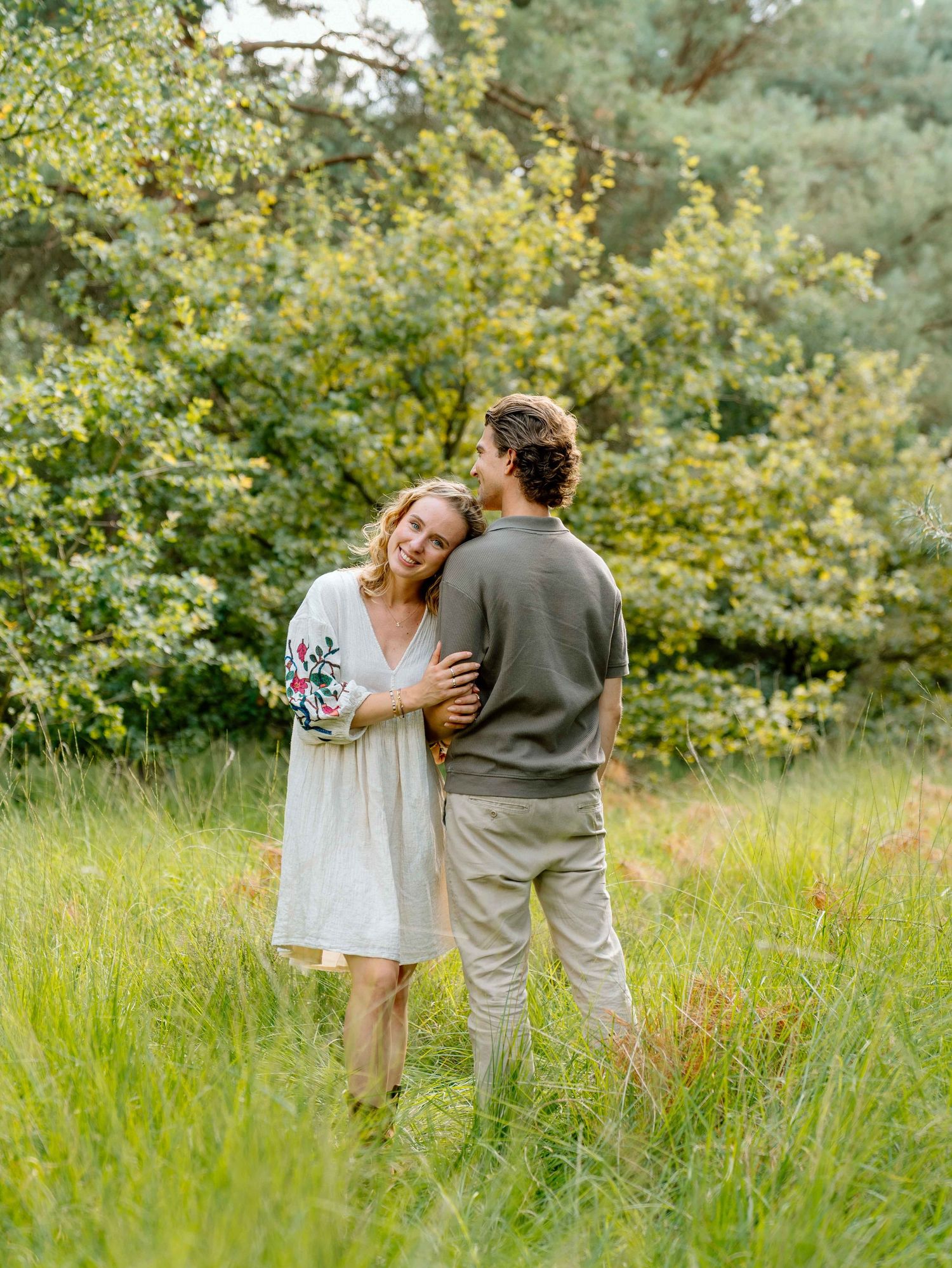 Couple fotoshoot bij Urnenvelden in Weert
