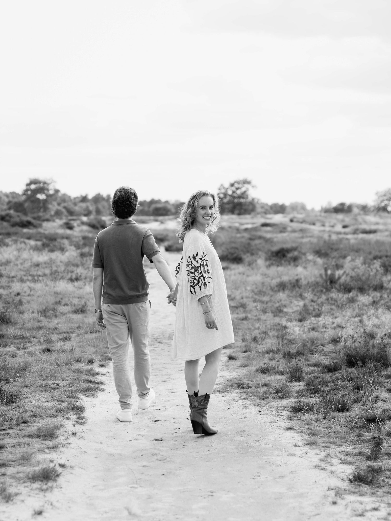 Couple fotoshoot bij Urnenvelden in Weert