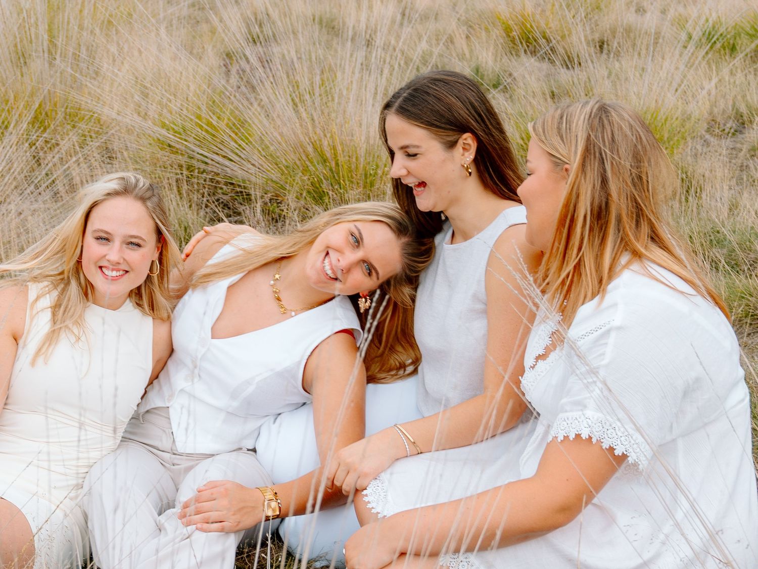 Friends fotoshoot bij Urnenvelden in Weert