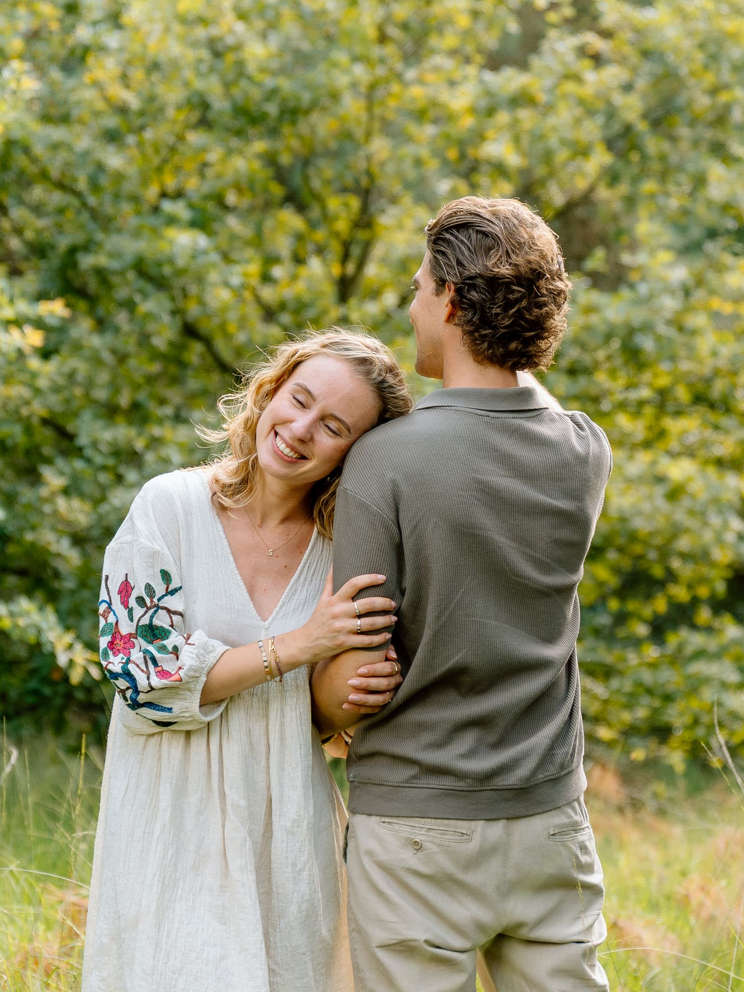 Couple fotoshoot bij Urnenvelden in Weert