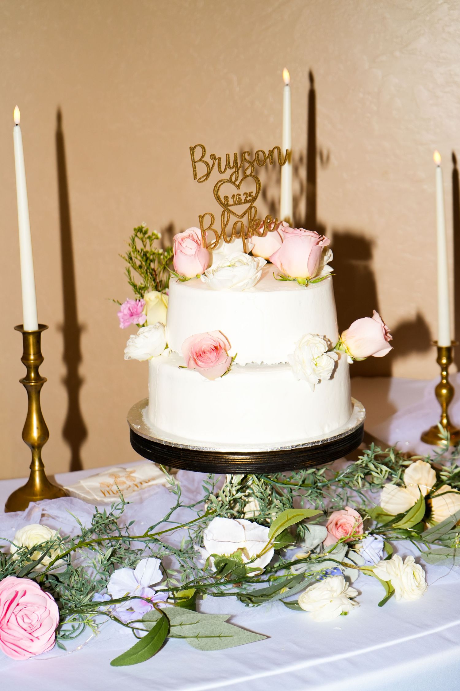 Wedding cake photo