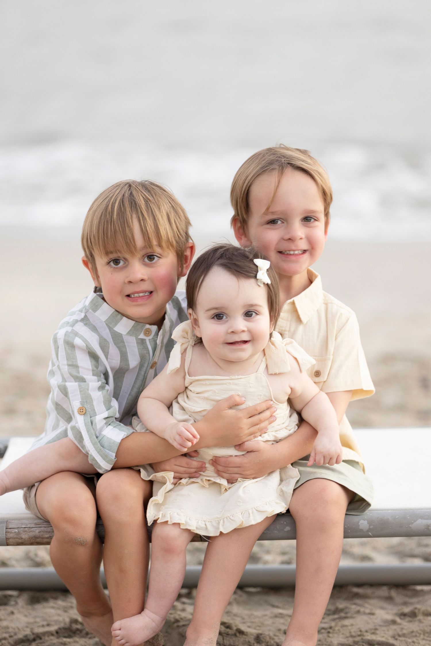 Children’s beach portraits in La Cruz de Huanacaxtle, Mexico, perfect for family vacation photography and capturing childhood memories.