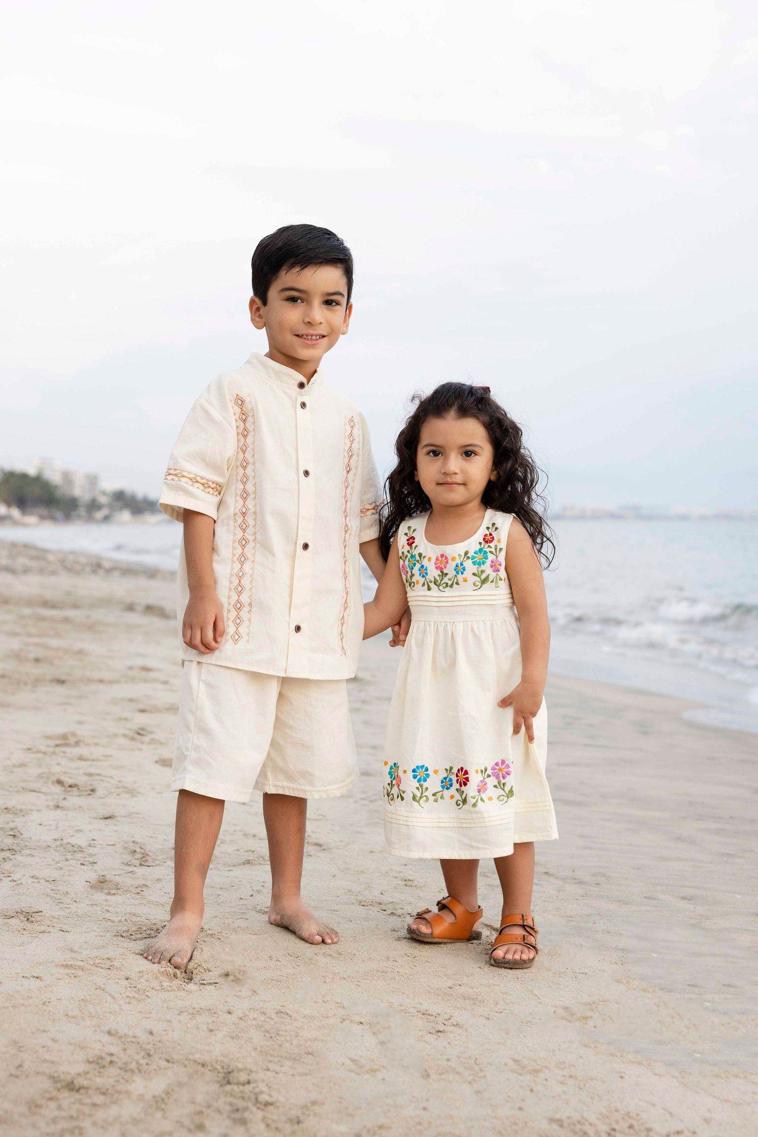 Family beach photography session in Bucerías, Mexico