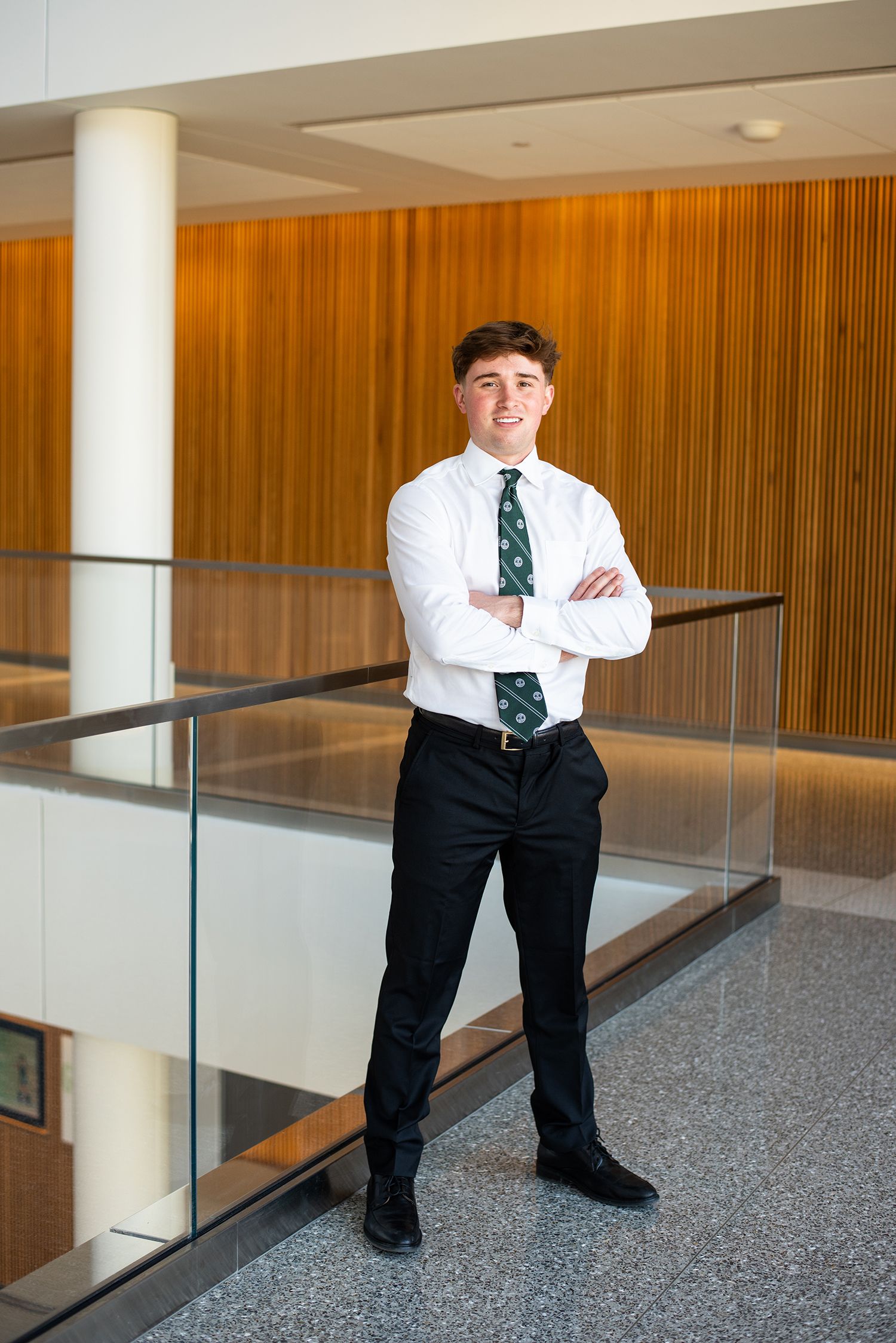 michigan state university grad photographer, university of michigan grad photos, wayne state cap and gown photos