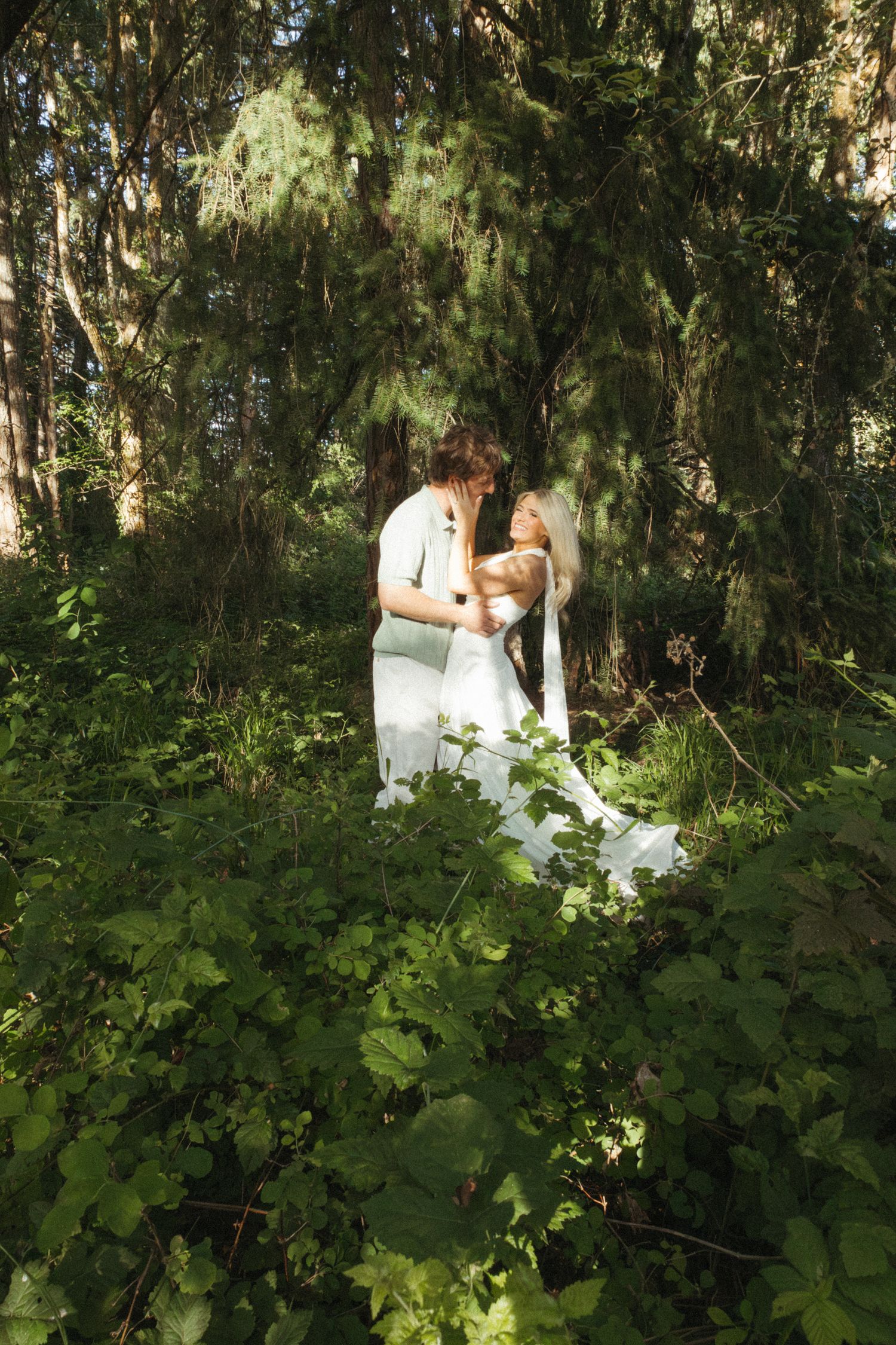 Portland wedding photographer sunlit engagements willamette valley PNW