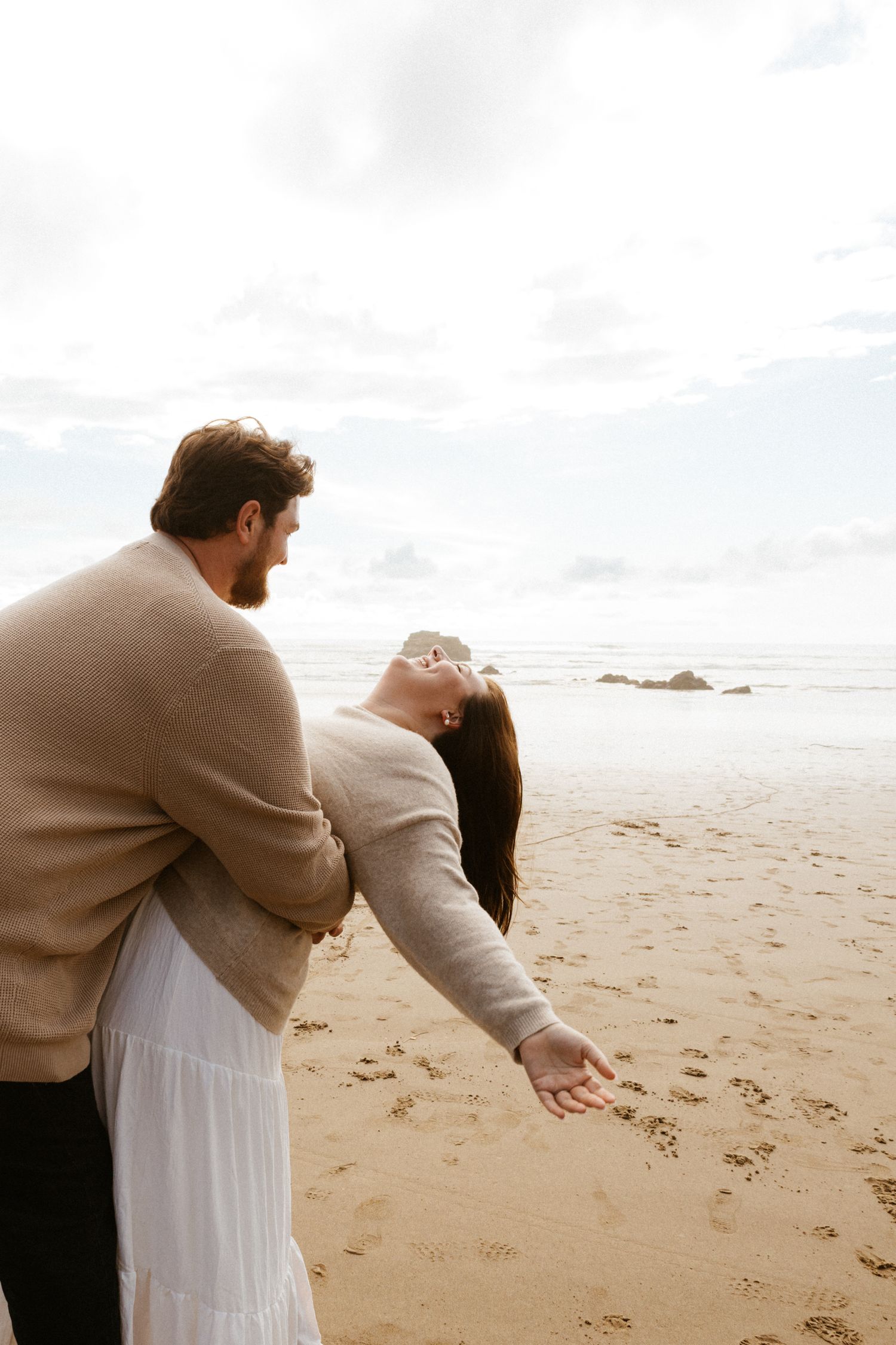 Oregon Coast couples photographer editorial documentary intimate session