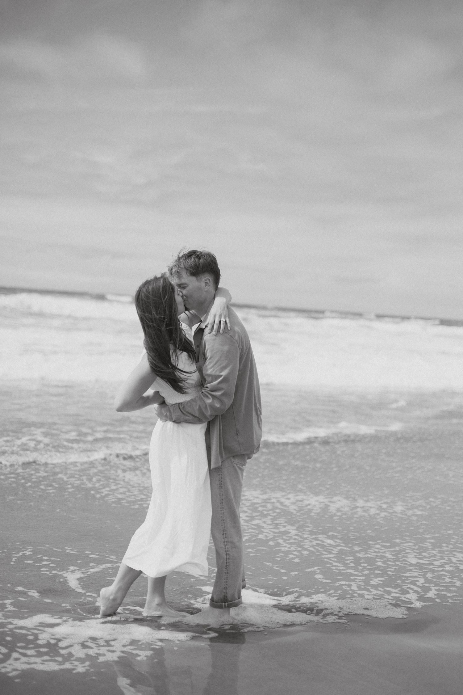 Oregon Coast engagement photography intimate couples PNW