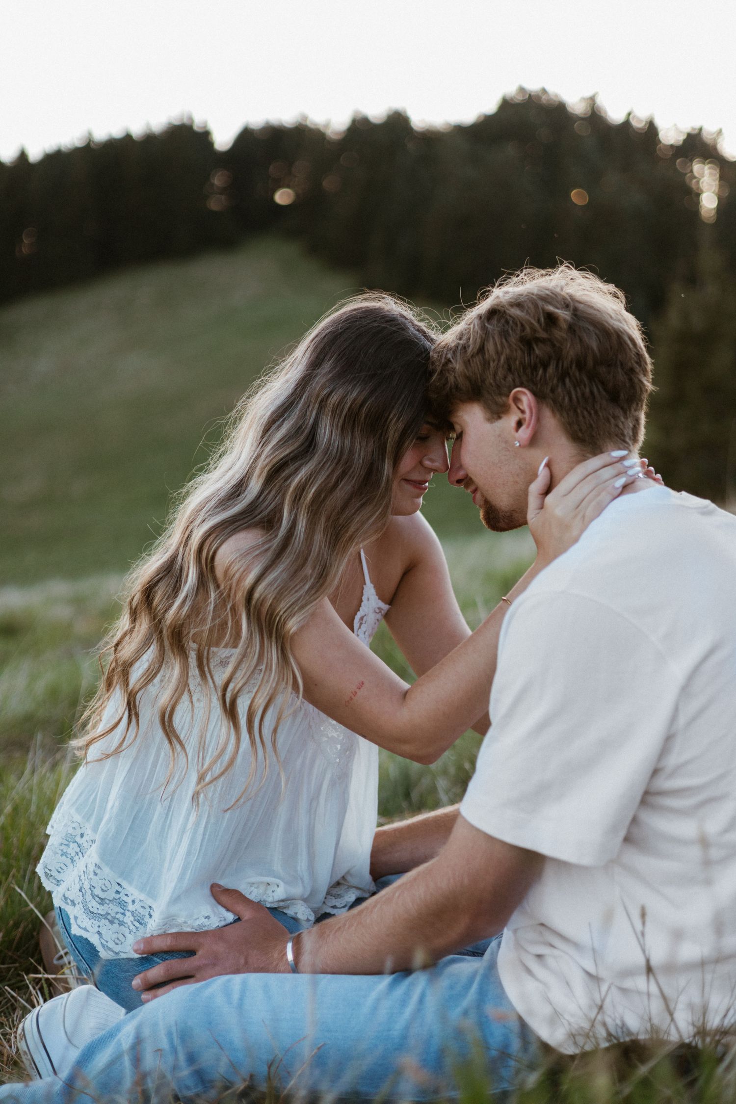 Candid Willamette Valley Photography Portland and PNW couples