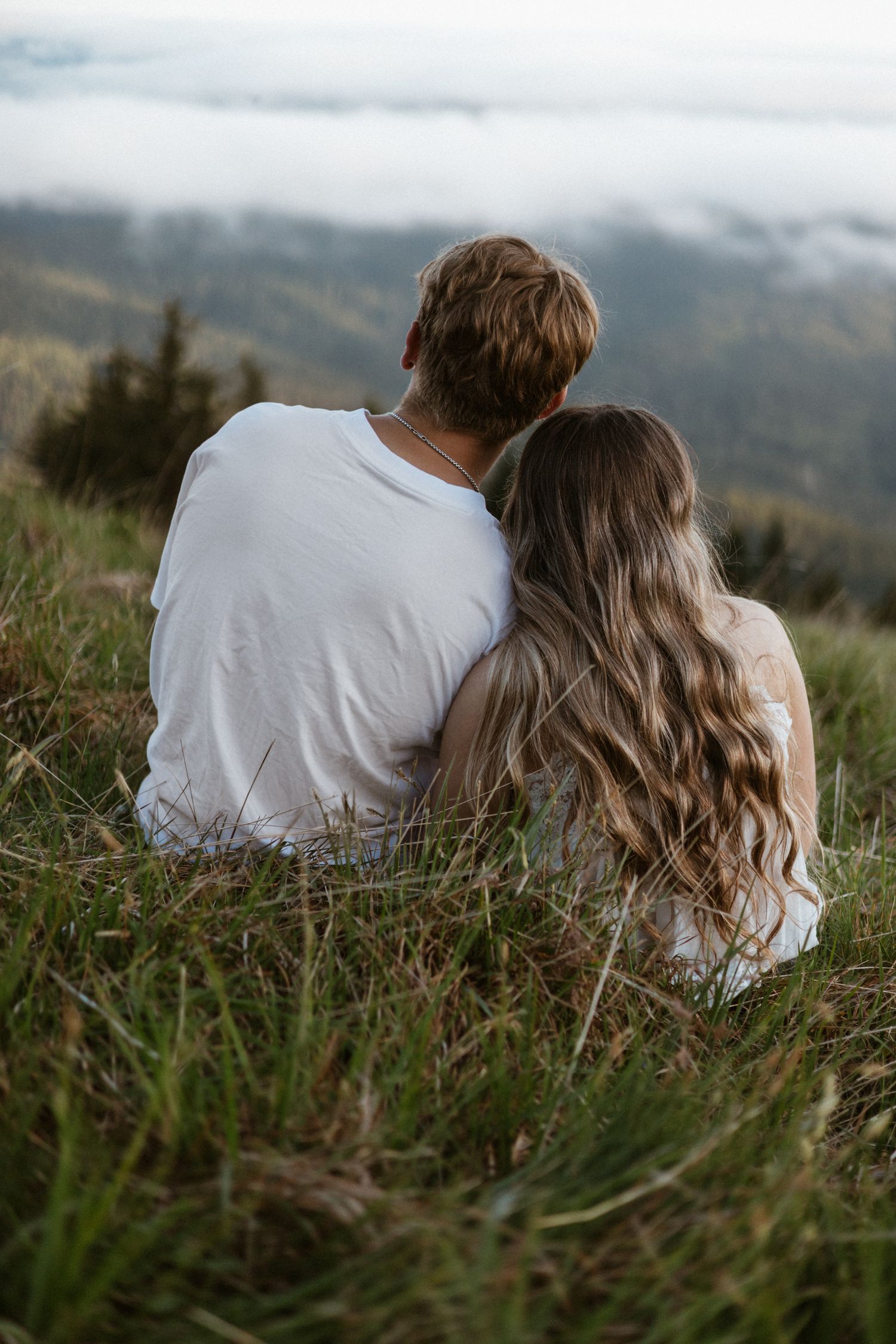PNW Willamette Valley couples photography candid emotional moments