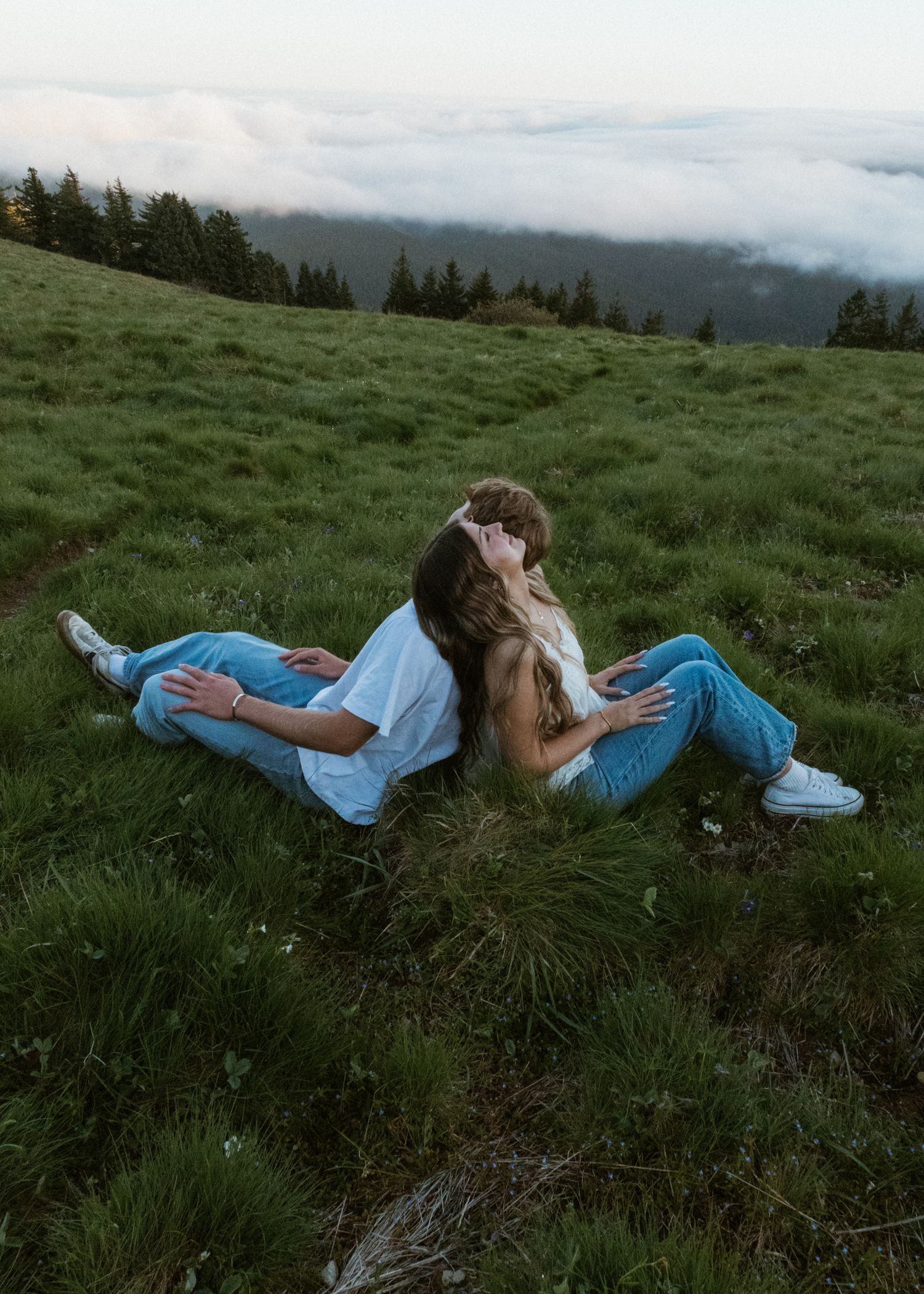 Willamette Valley Couples session candid couples photographer