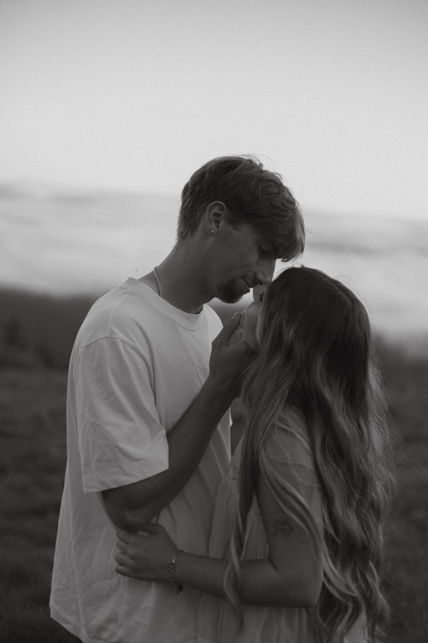 black and white couples photography Oregon Coast cinematic