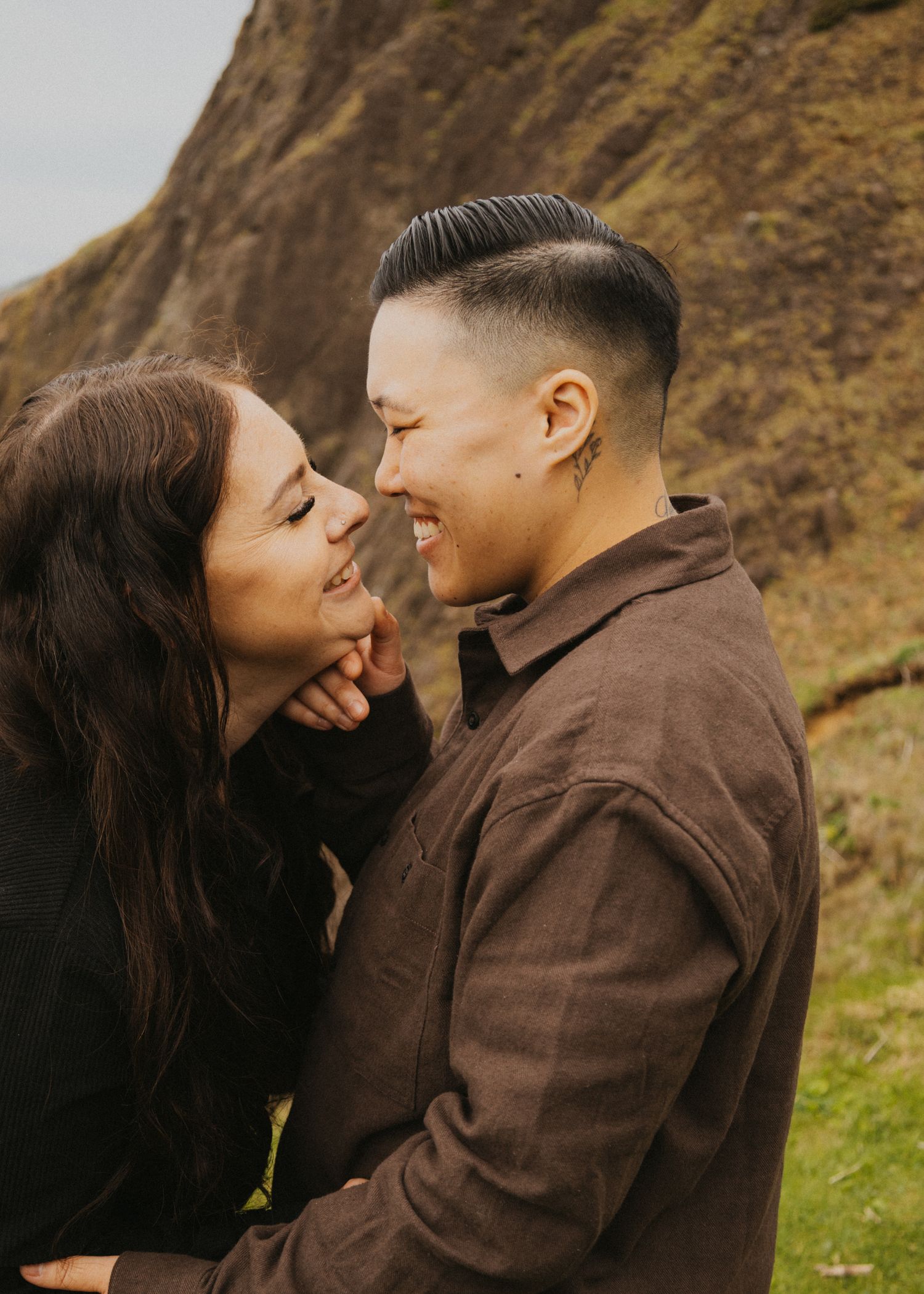 Oregon Coast cliffs couples session cinematic photography