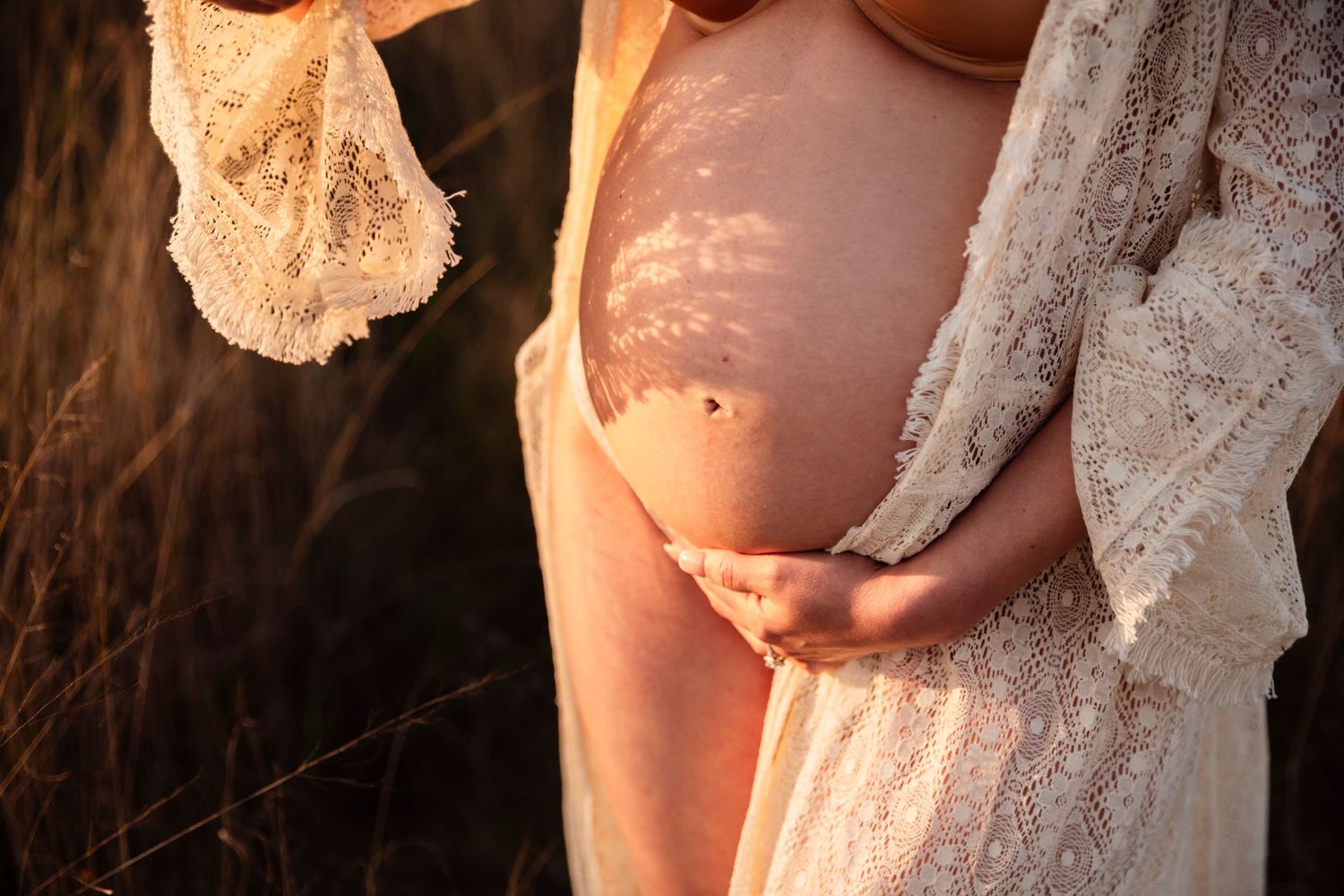 natural maternity photography in Hills District