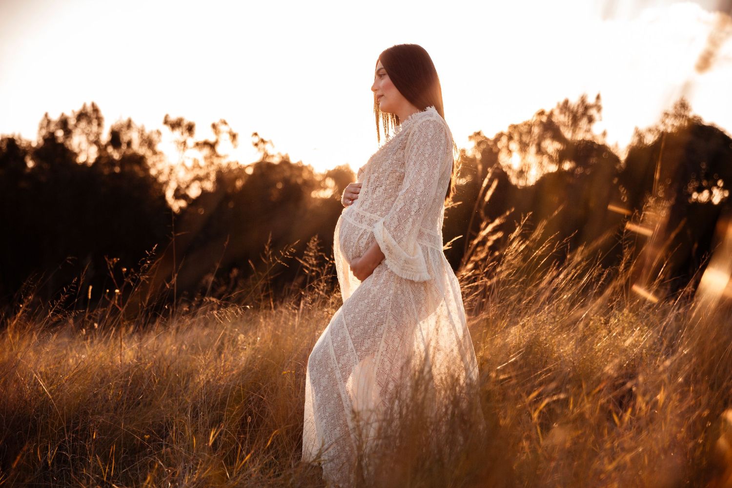 artistic maternity photography by Azi khoshkam