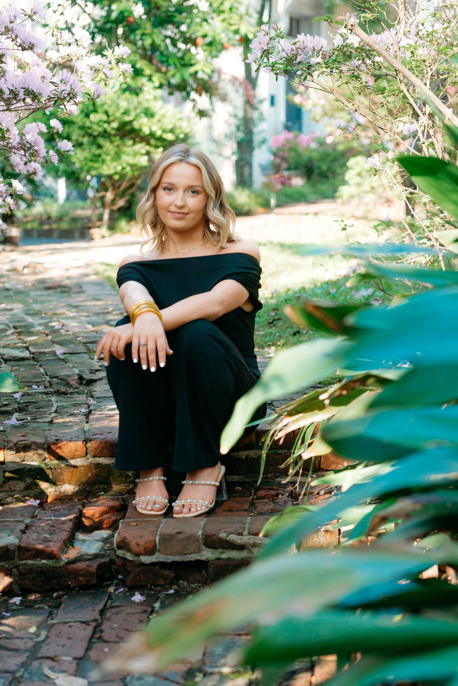 Vicksburg Mississippi flower garden senior portrait session