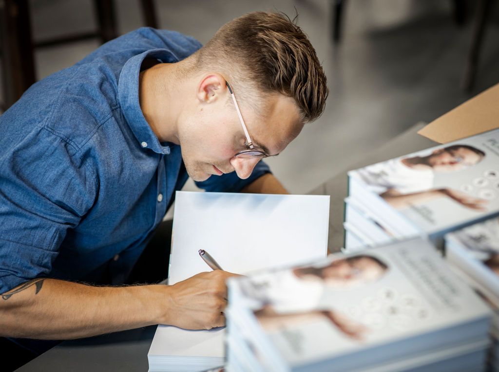 Branding billeder af virksomhed i arbejde, naturlig og uopstillet stil