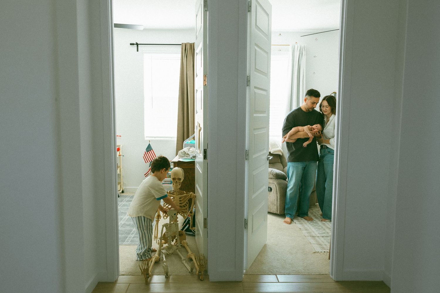 family during a lifestyle newborn session