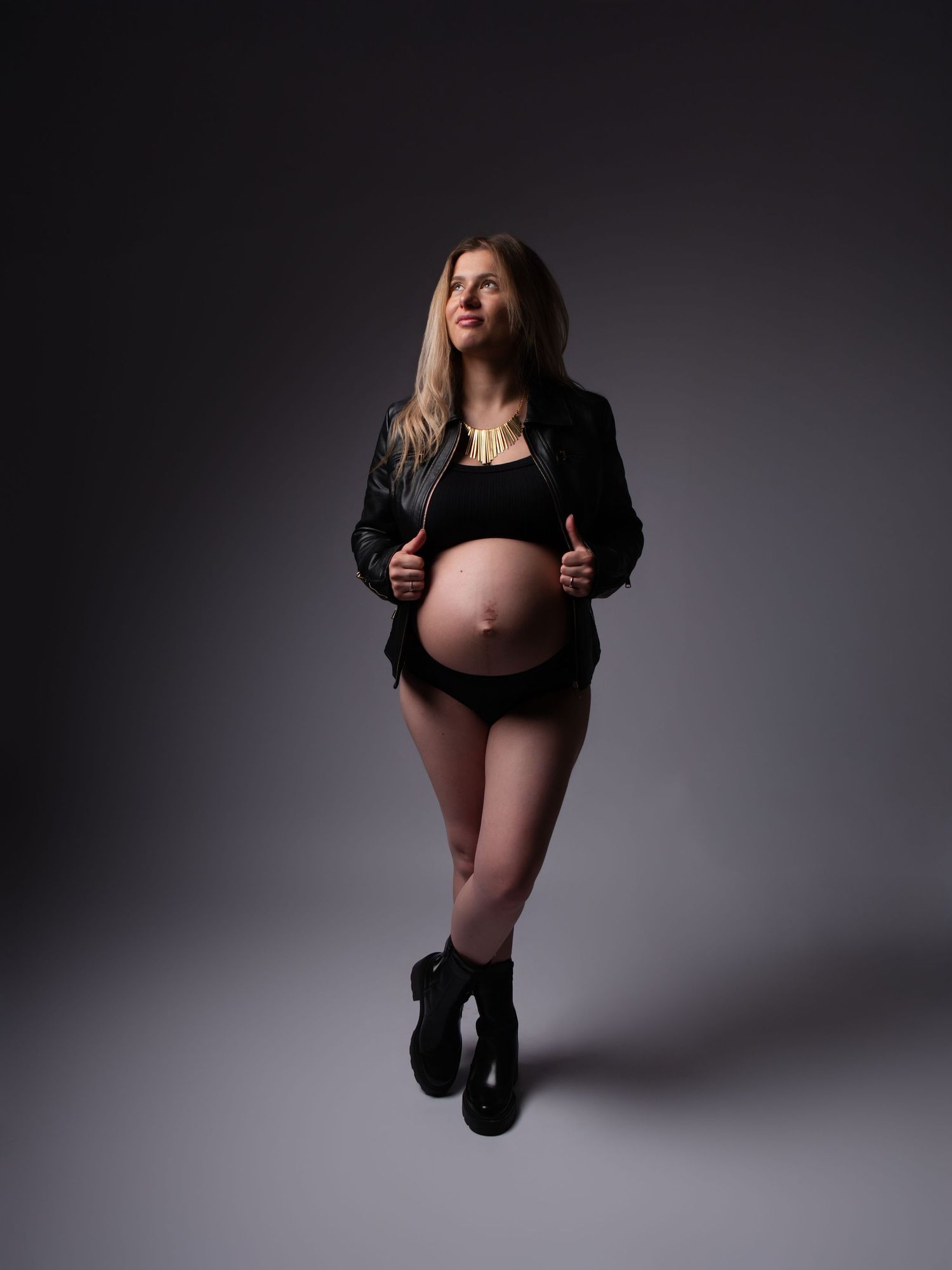 Photographe grossesse et naissance à Saâcy-sur-marne, seine et marne, proche de la Ferté-sous-jouarre.