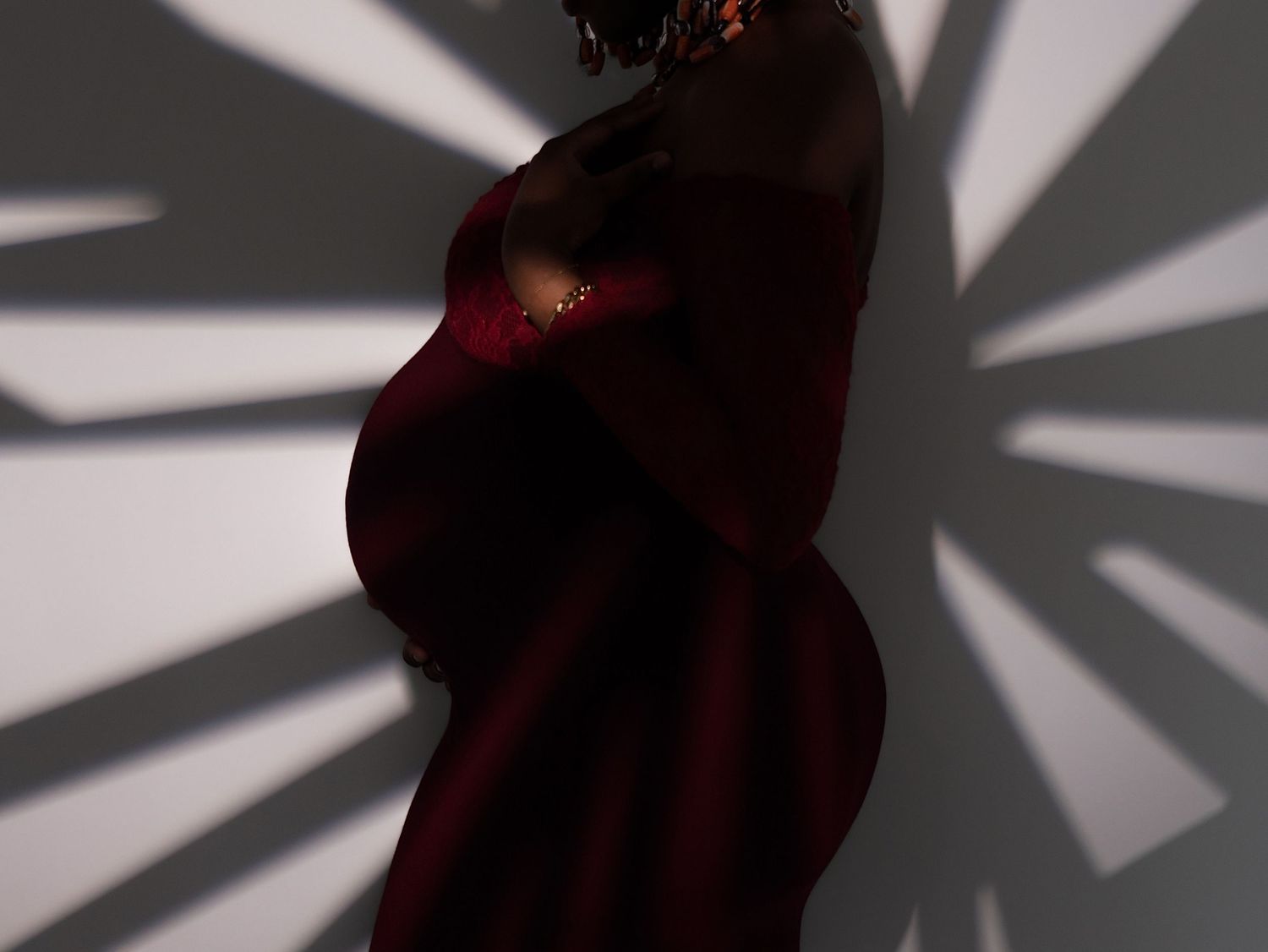 Photographe grossesse et naissance à Saâcy-sur-Marne, Seine-et-Marne — à moins d'une heure de Reims et de Meaux