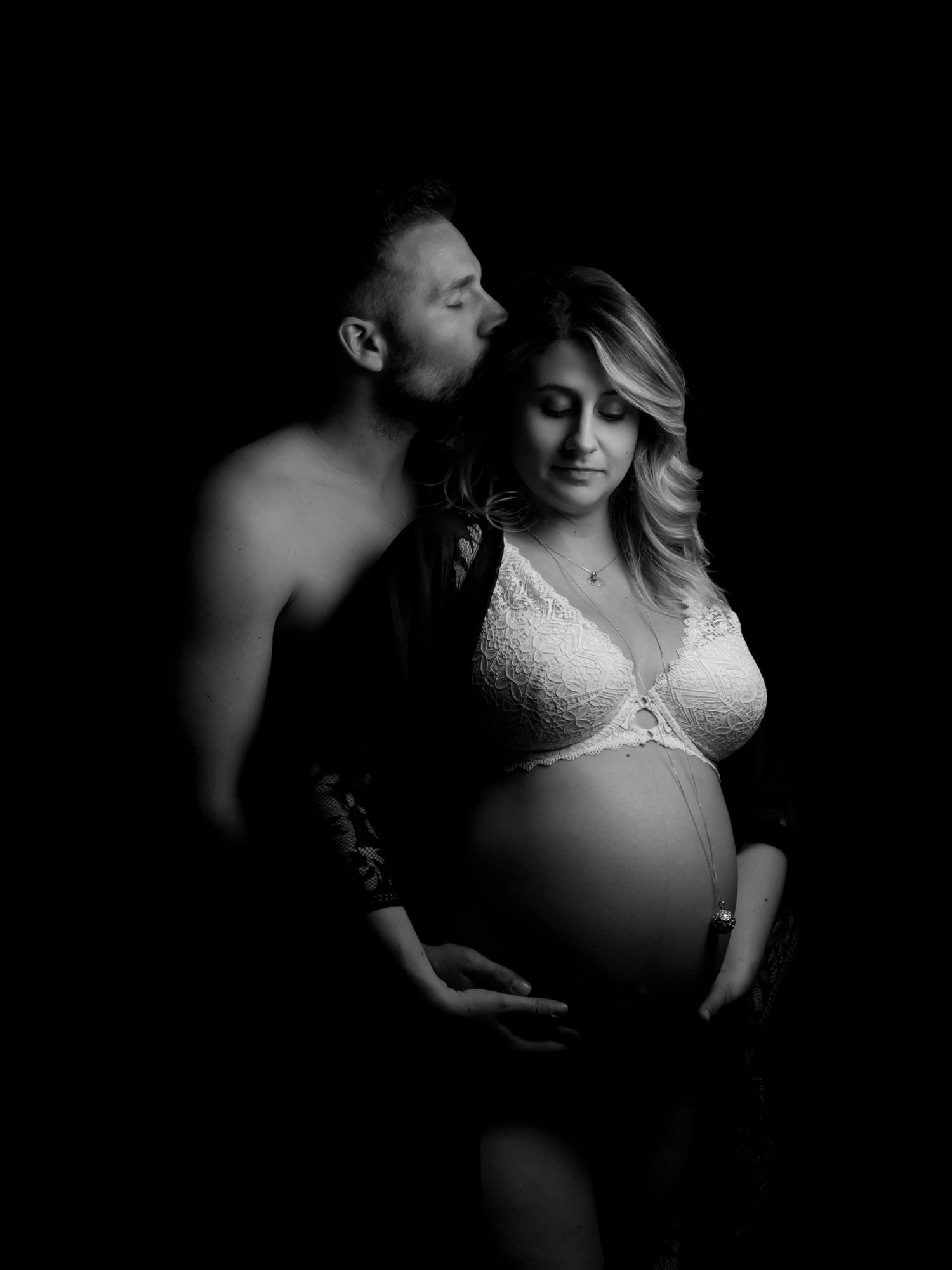 Photographe grossesse et naissance à Saâcy-sur-Marne, Seine-et-Marne — à moins d'une heure de Reims et de Meaux
