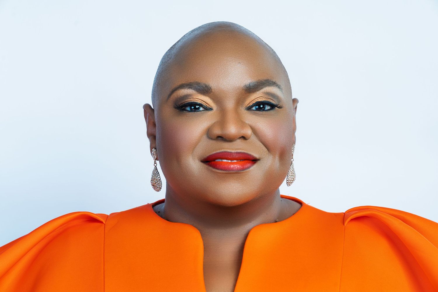 Atlanta professional headshot for female entrepreneur in a studio setting – Holland House Studio