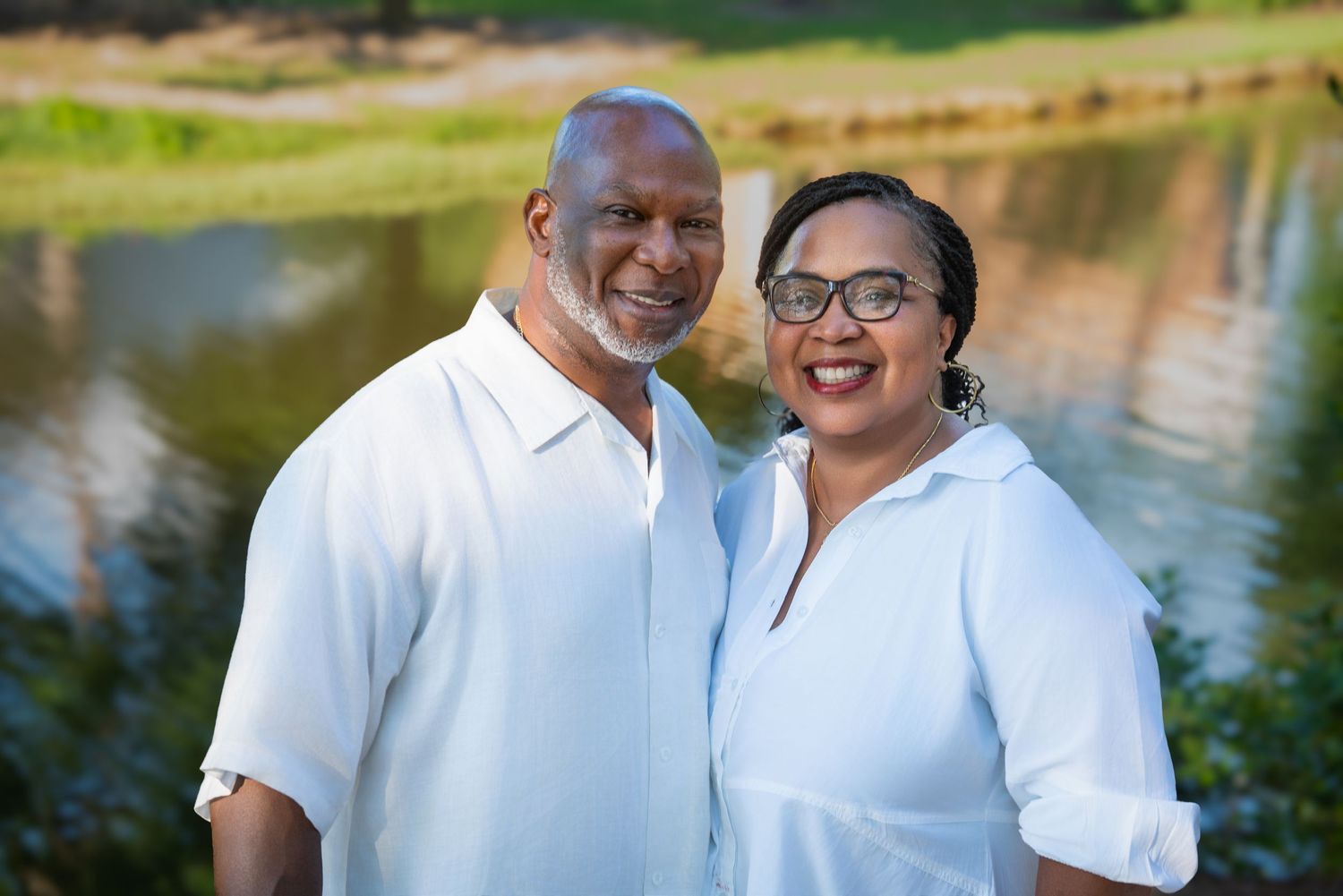 Atlanta couple portrait session outdoors in natural light by the lake – Holland House Studio