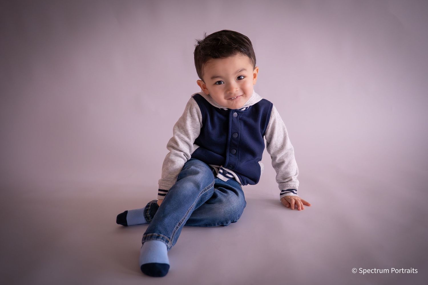 Edmonton family photographer for maternity, newborn, baby, and lifestyle family photography.