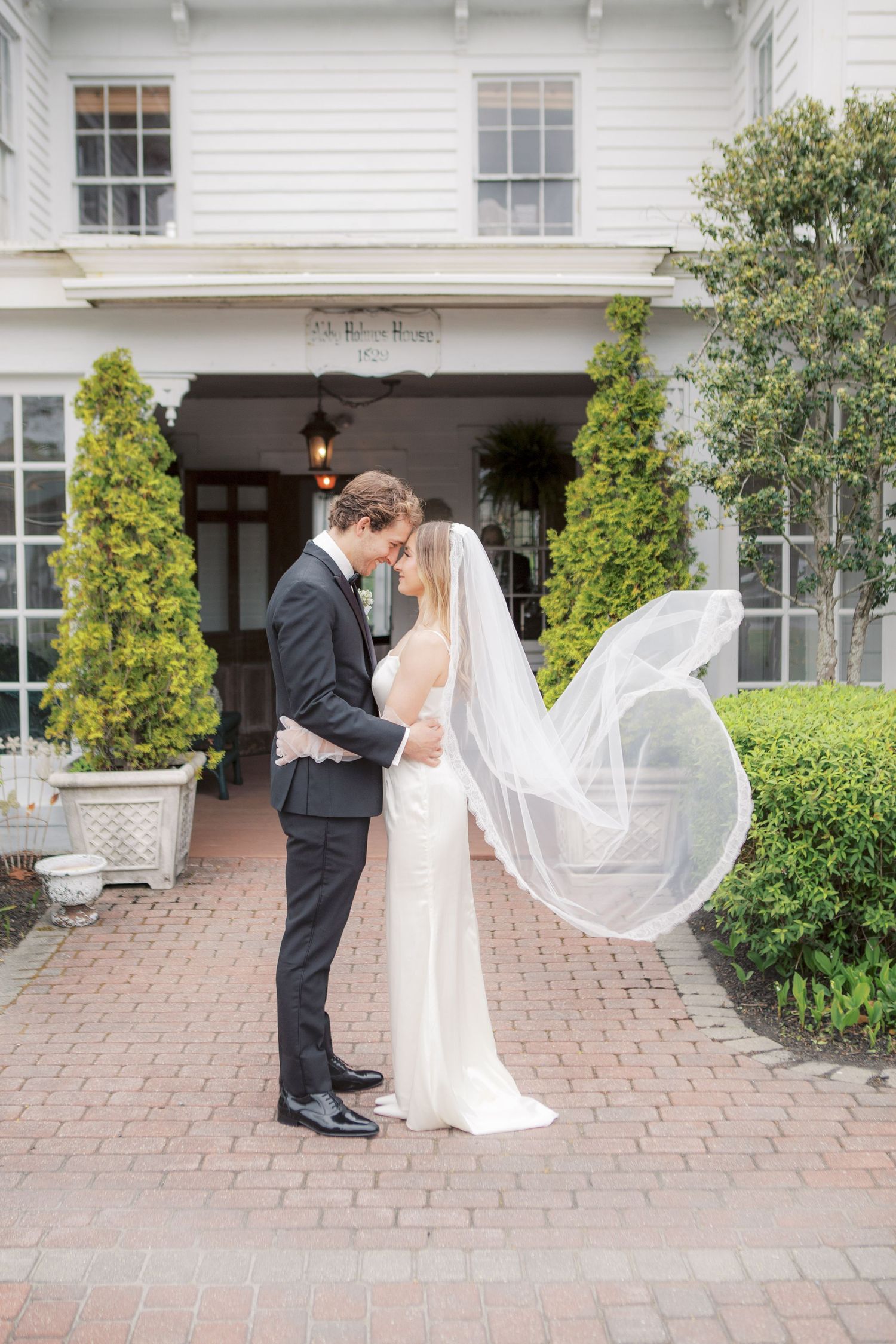 New Jersey wedding photographer offering coastal, candid and timeless wedding photography across South Jersey and Jersey Shore venues