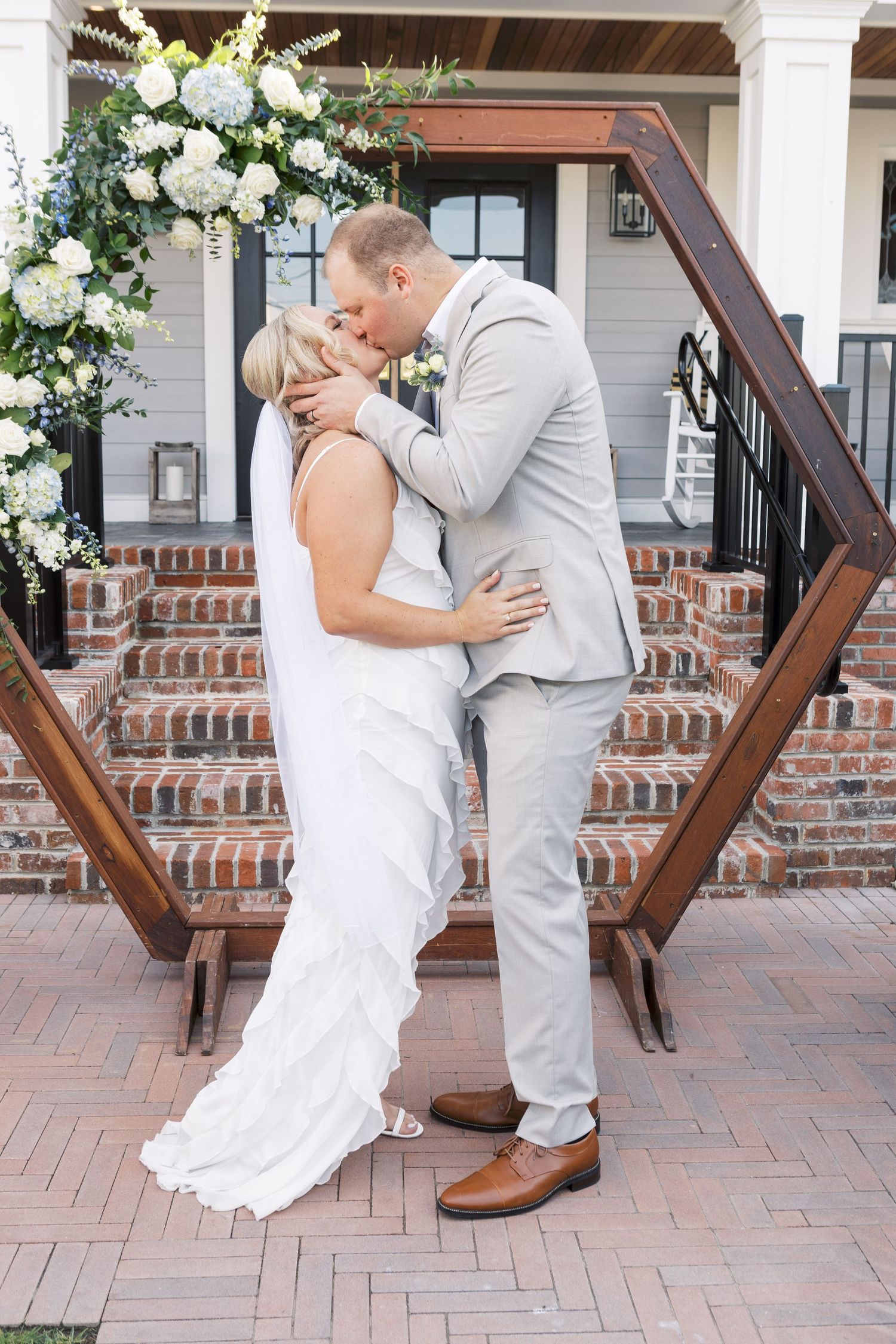 New Jersey wedding photographer offering coastal, candid and timeless wedding photography across South Jersey and Jersey Shore venues