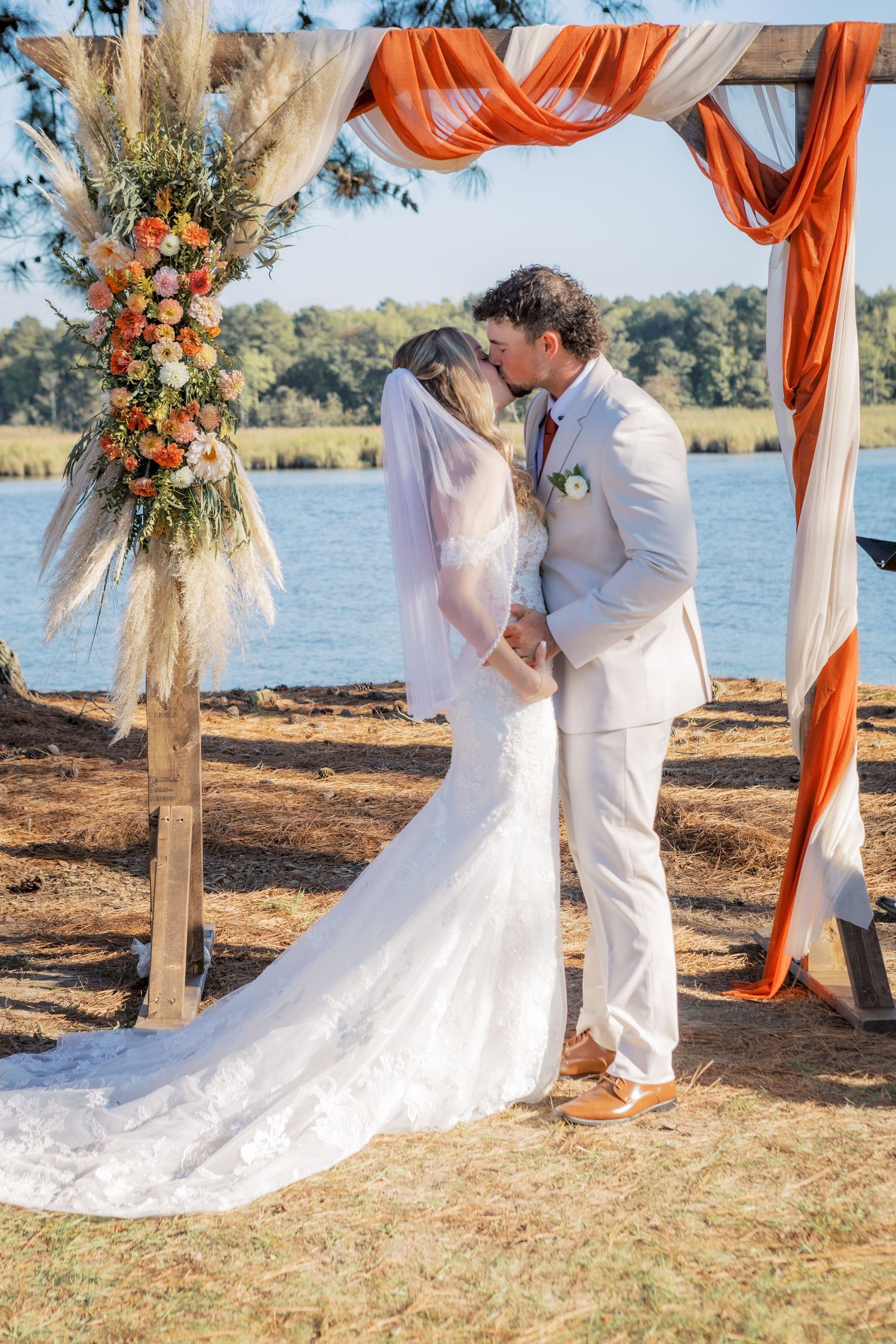 Maryland wedding photographer offering coastal, candid and timeless wedding photography across South Jersey and Jersey Shore venues