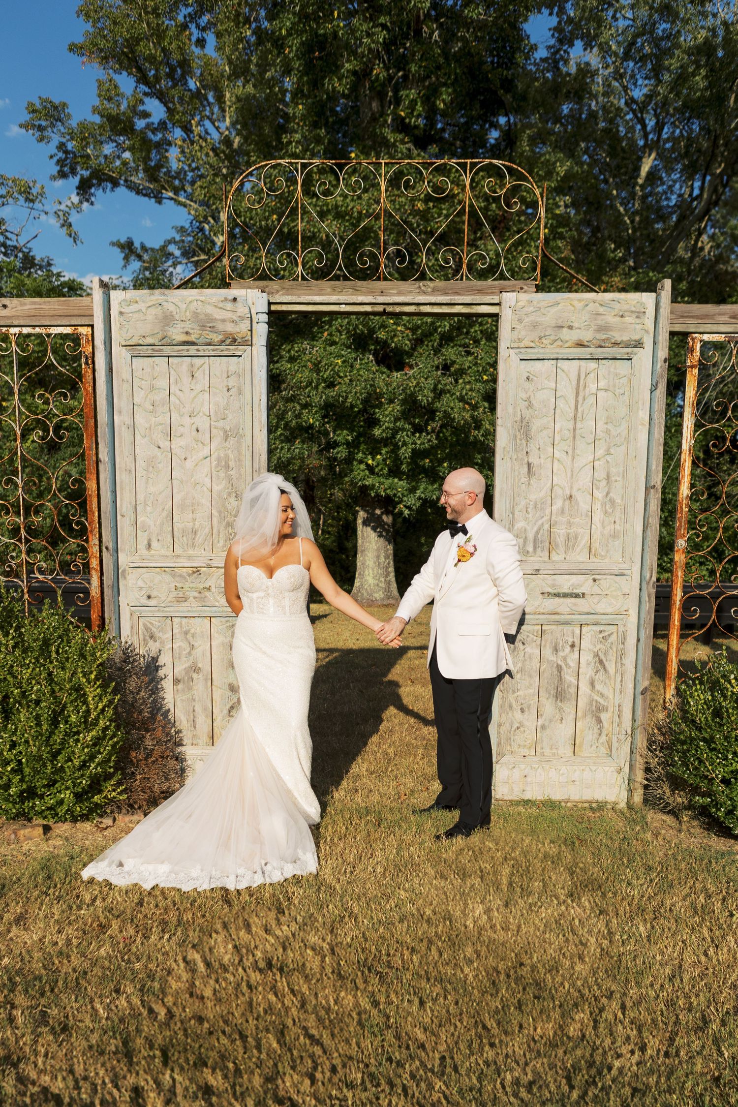 New Jersey wedding photographer offering coastal, candid and timeless wedding photography across South Jersey and Jersey Shore venues