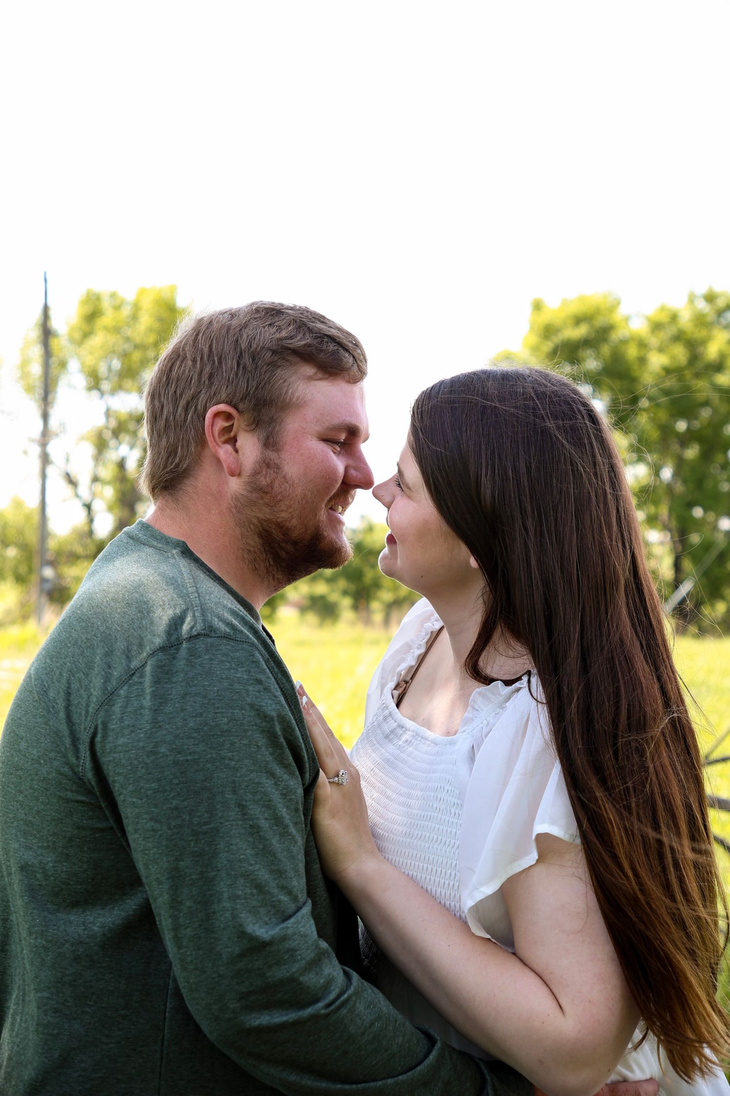 engagement picture in spring
