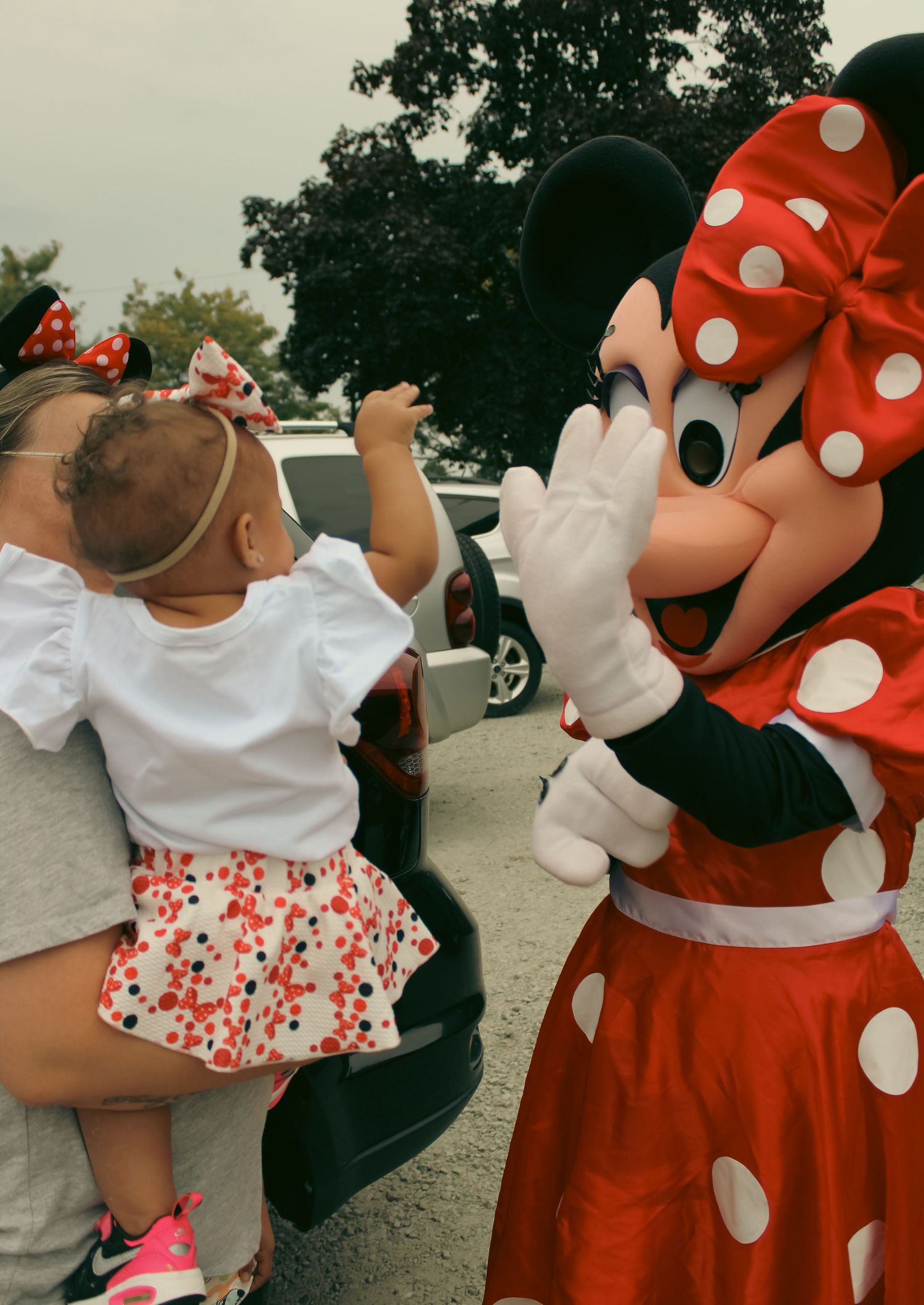 Minnie mouse at a party
