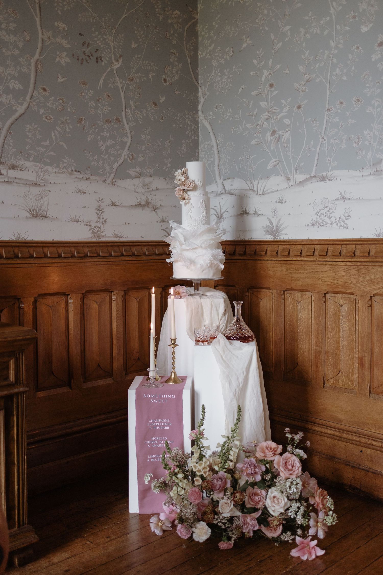 Soft bridal details in the Georgian rooms of Soughton Hall