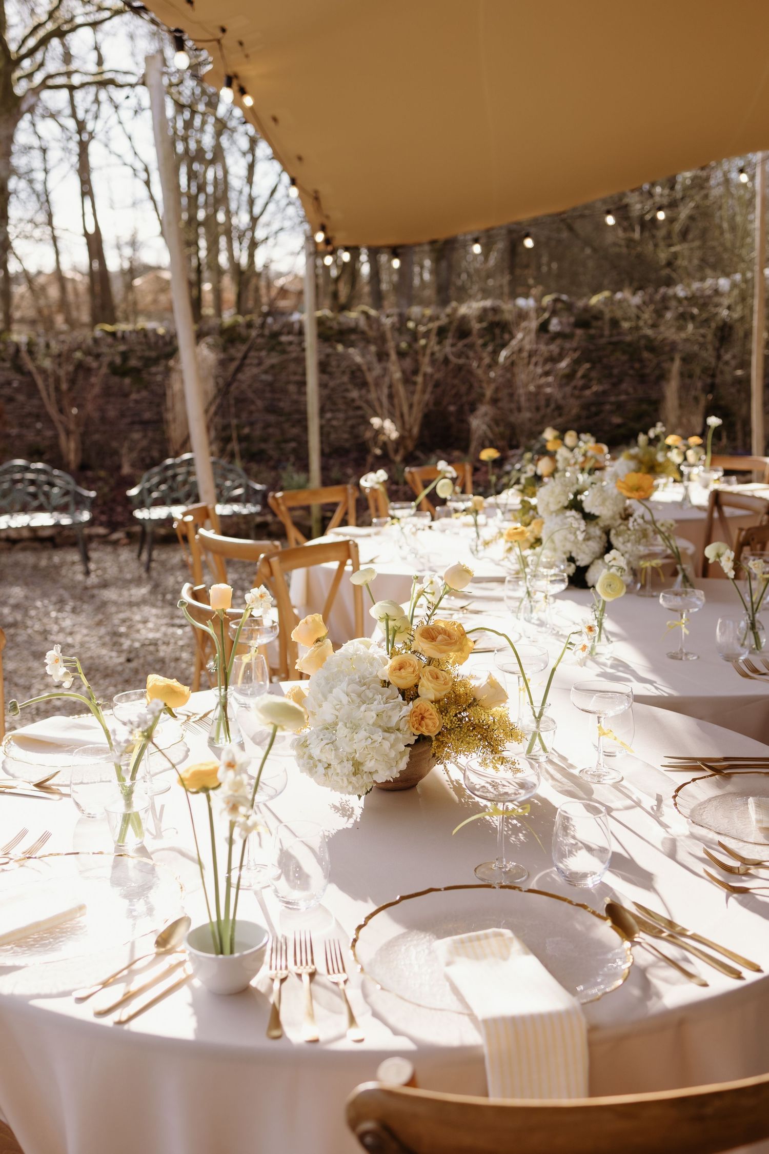 Golden hour portraits captured by Holesfoot wedding photographer Lara Luis