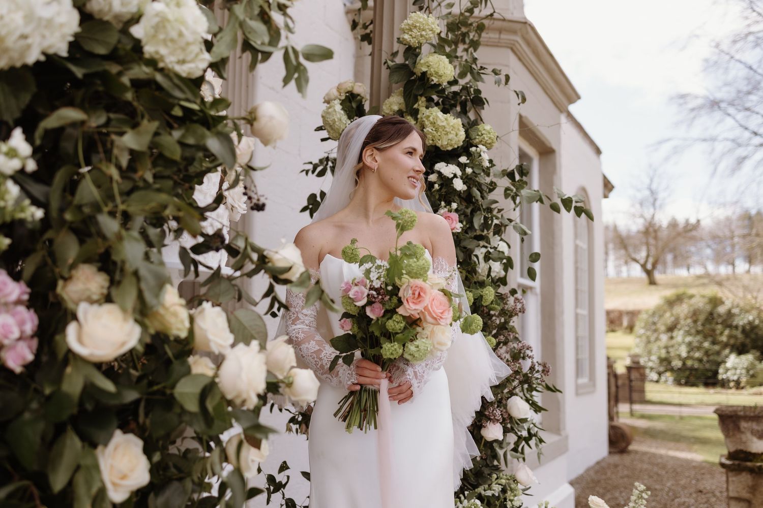romantic florals dressing Holesfoot's Manor House